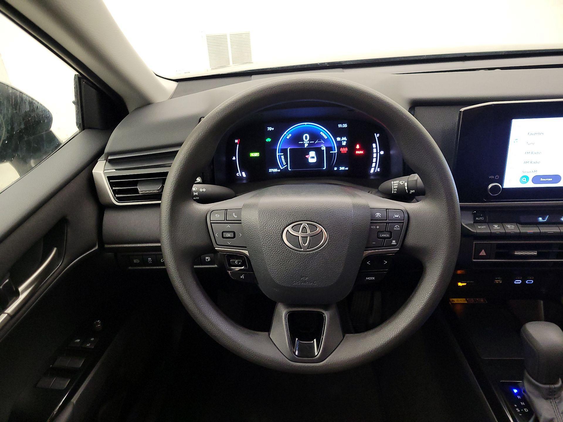 Thumbnail: 2025 Toyota Camry - 10