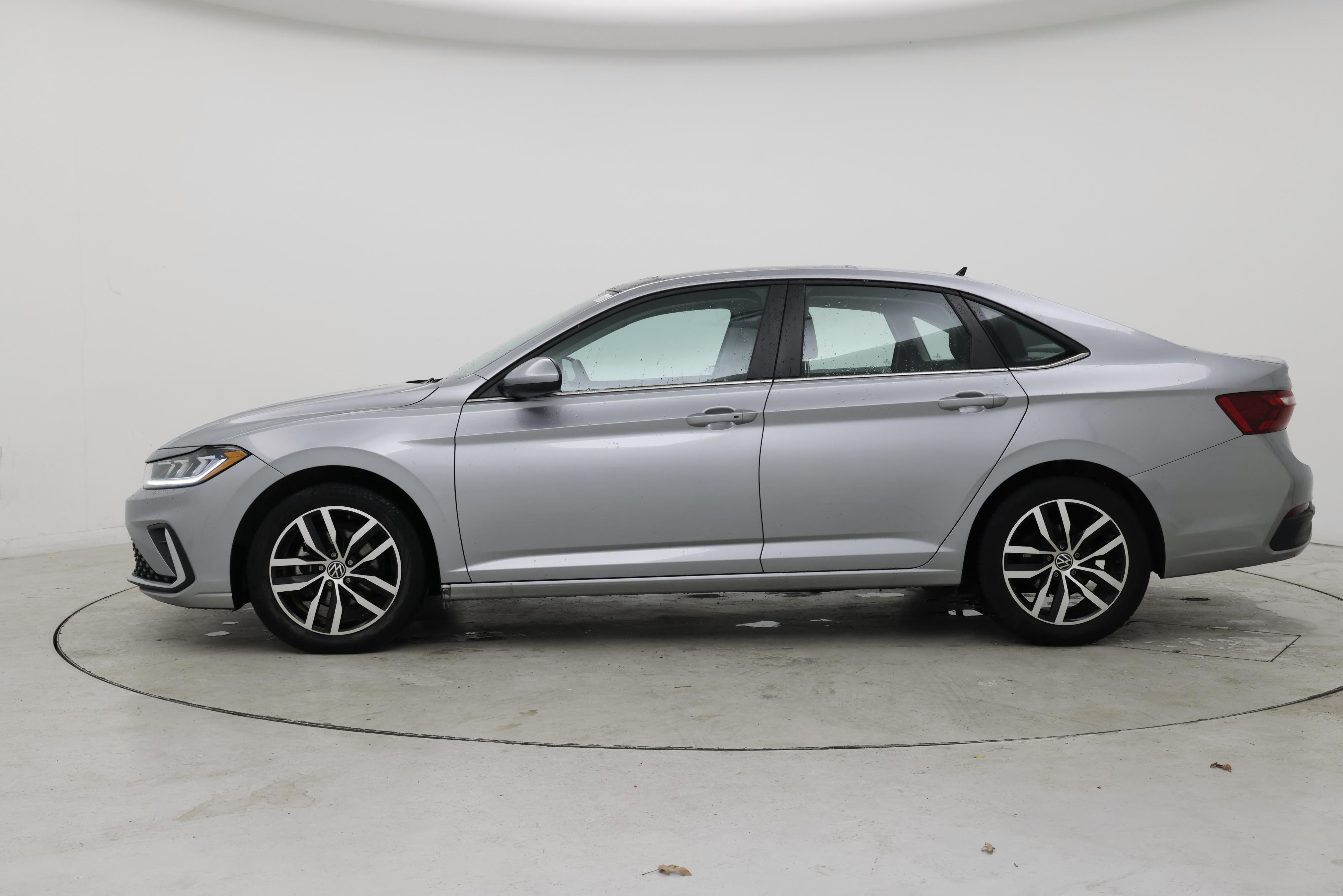 Thumbnail: 2025 Volkswagen Jetta - 3