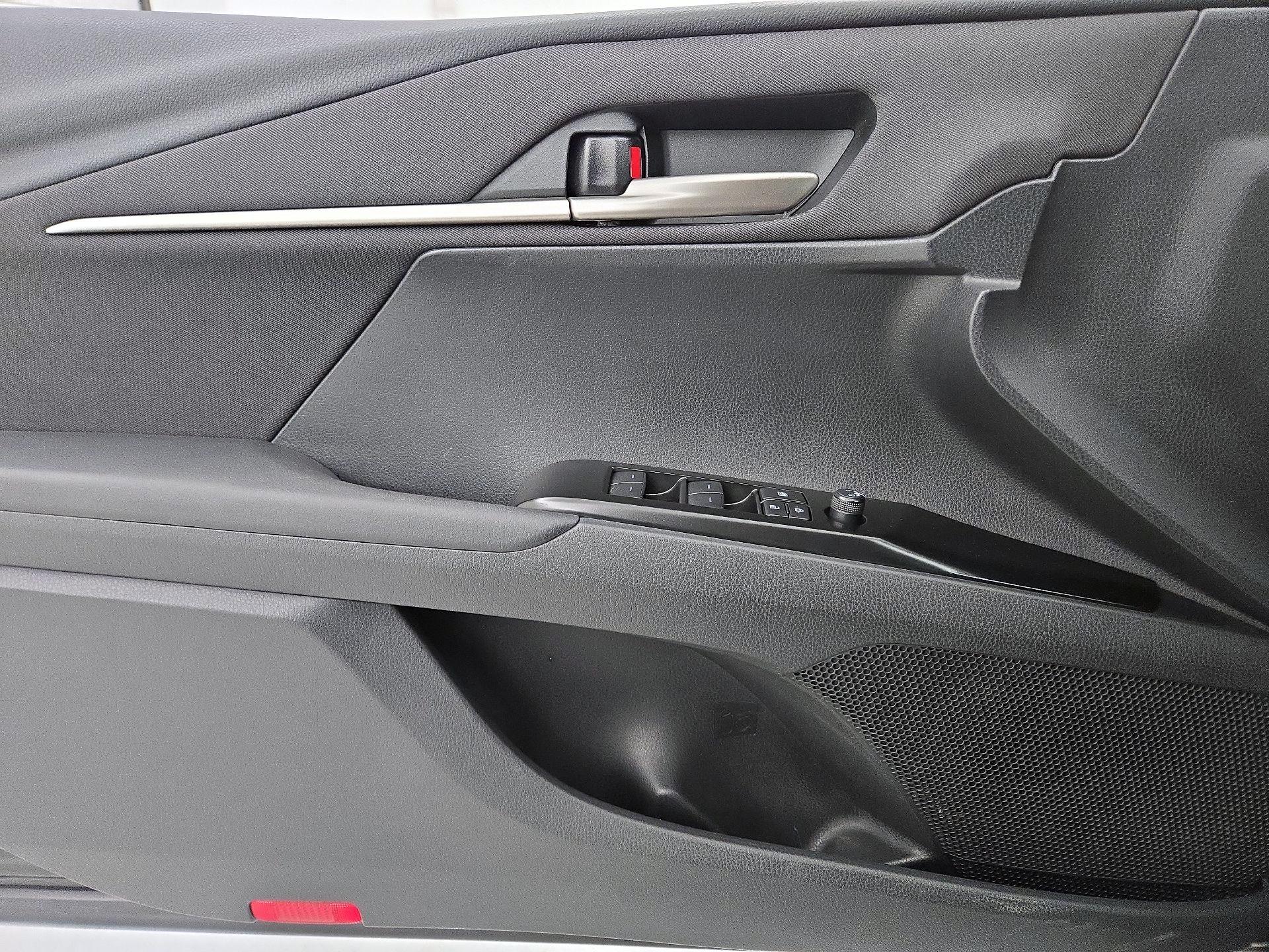 Thumbnail: 2025 Toyota Camry - 12