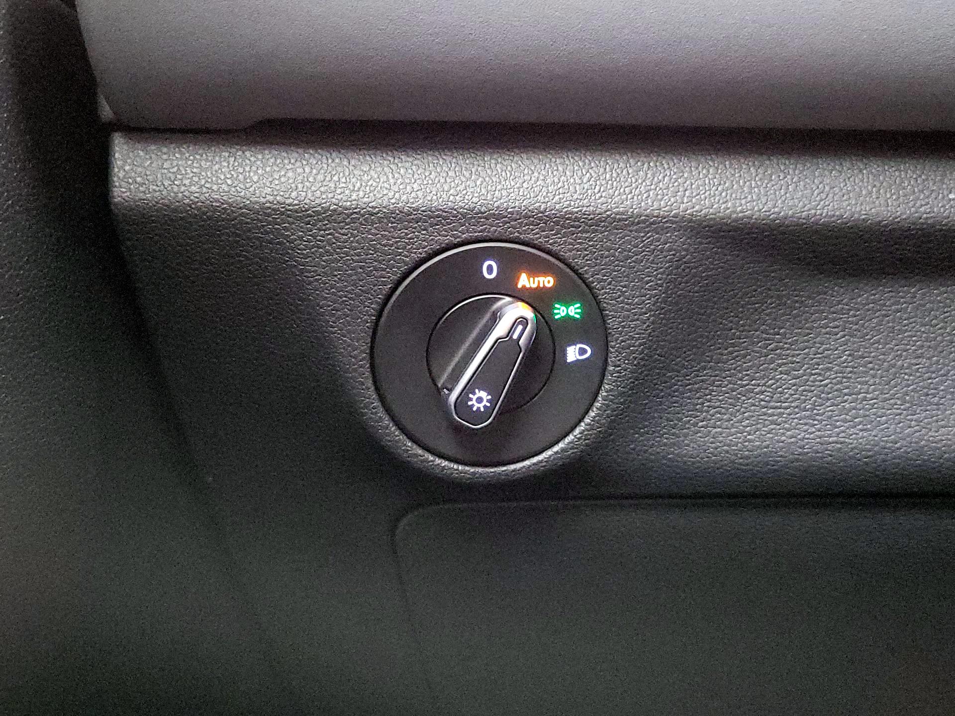 Thumbnail: 2025 Volkswagen Jetta - 13