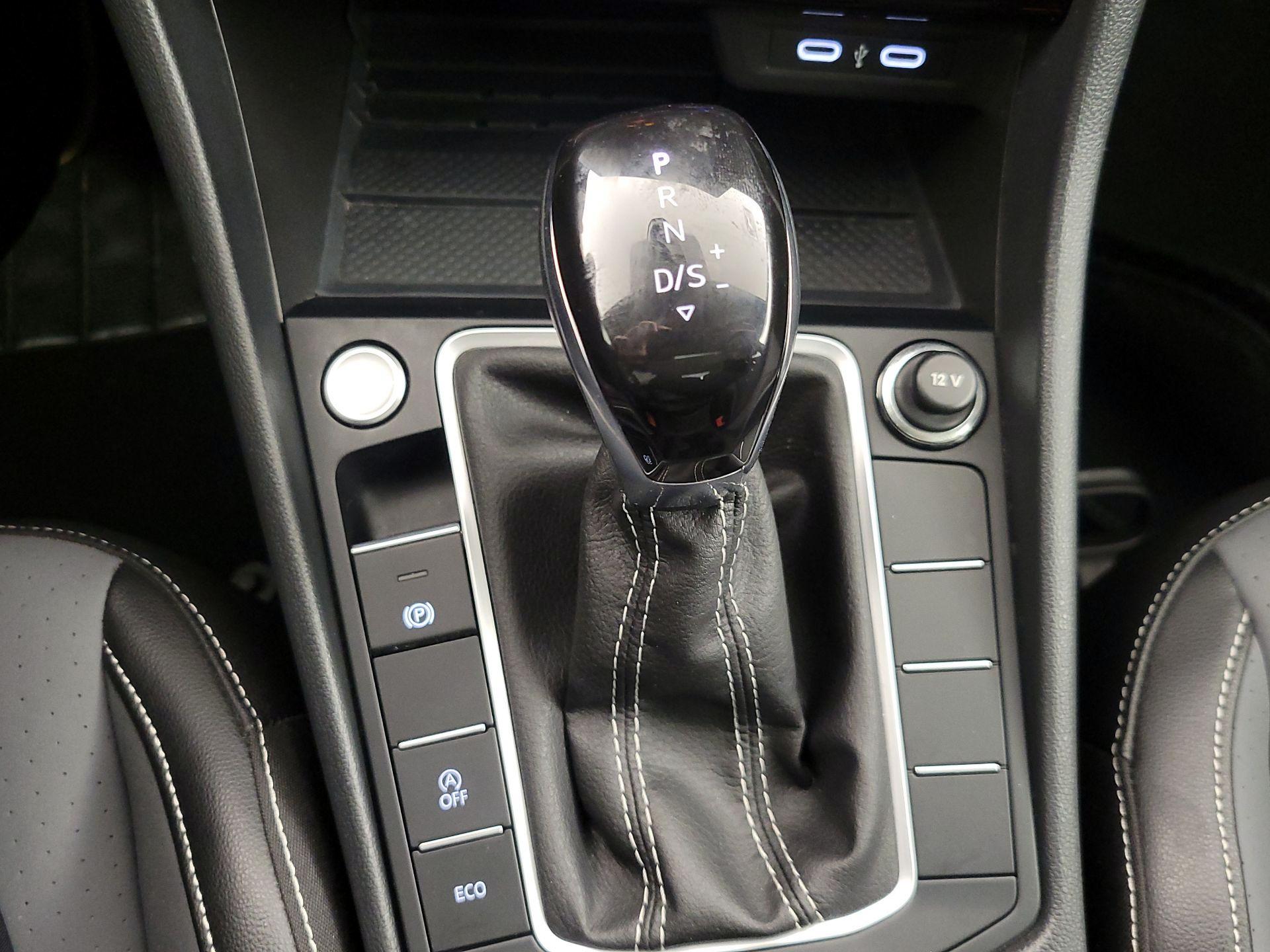 Thumbnail: 2025 Volkswagen Jetta - 17