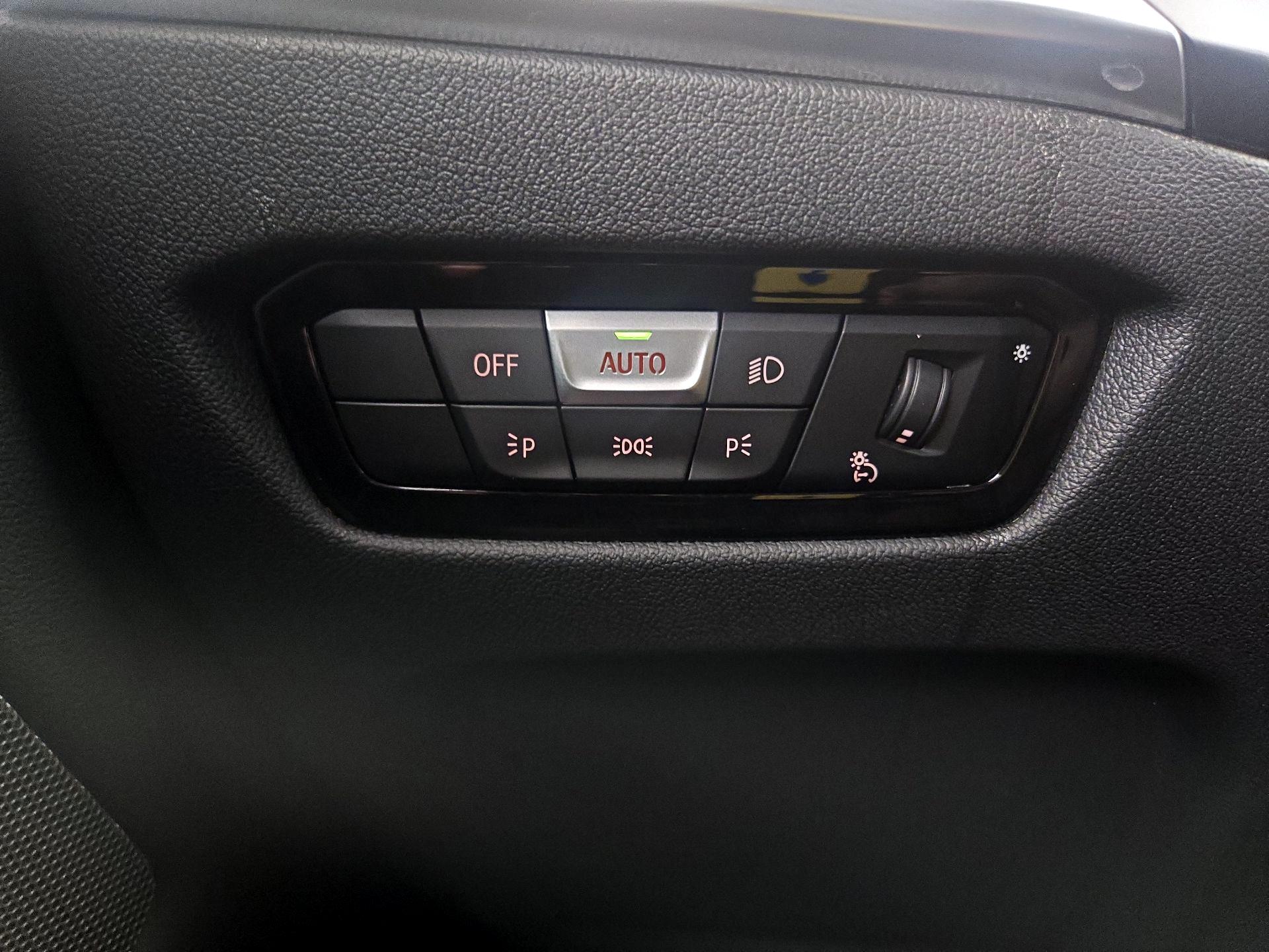 Thumbnail: 2025 BMW 4 Series - 13