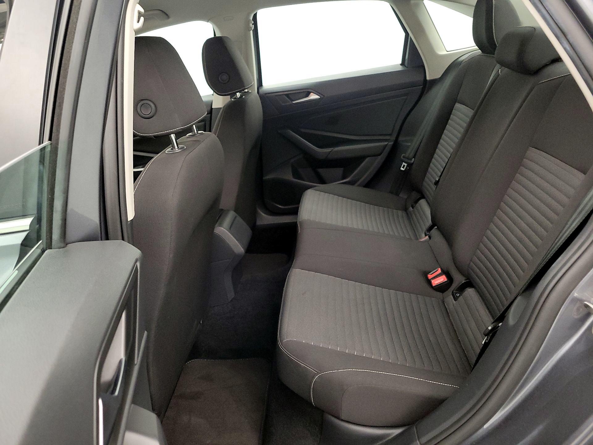 Thumbnail: 2024 Volkswagen Jetta - 19