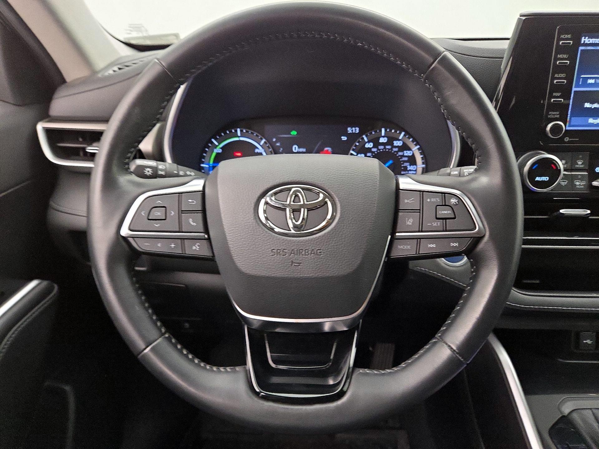 Thumbnail: 2021 Toyota Highlander - 10