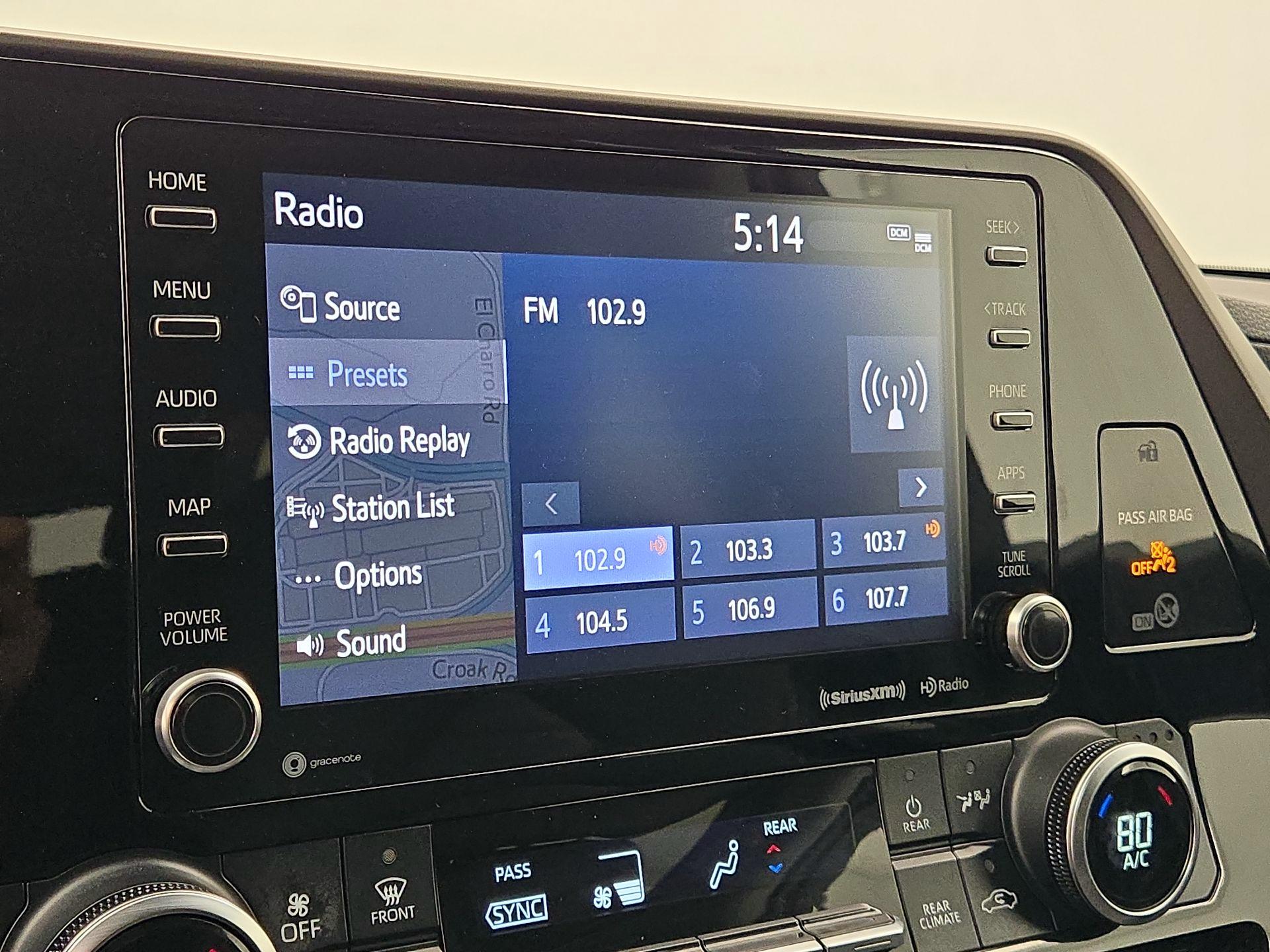 Thumbnail: 2021 Toyota Highlander - 15