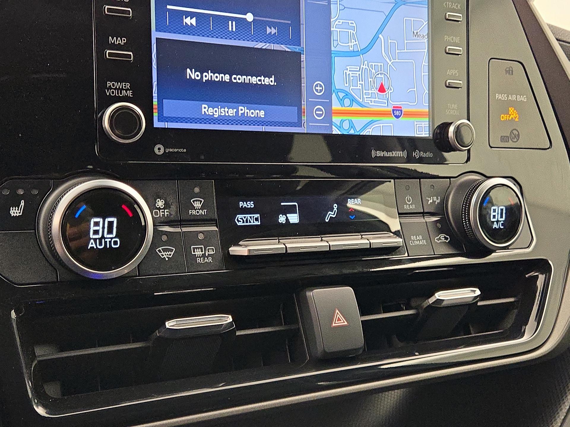 Thumbnail: 2021 Toyota Highlander - 16