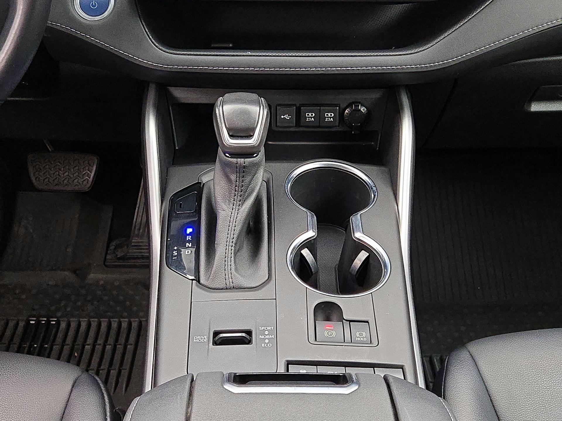 Thumbnail: 2021 Toyota Highlander - 17