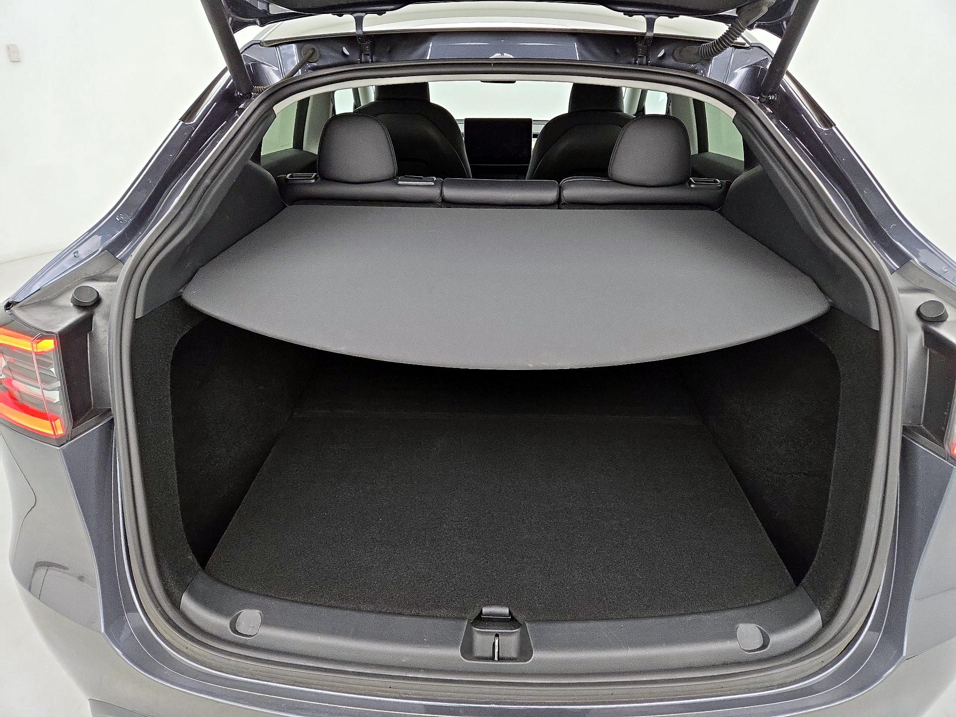 Thumbnail: 2023 Tesla Model Y - 18