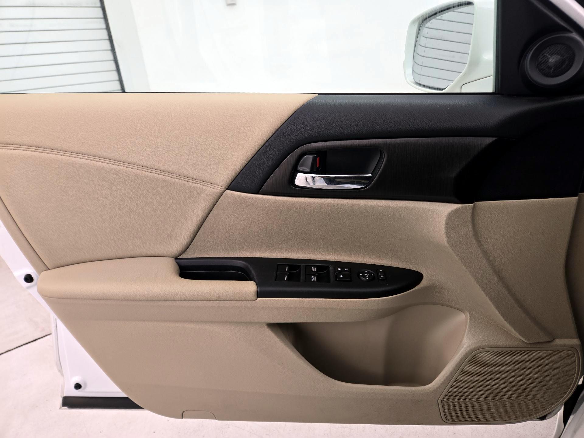 Thumbnail: 2014 Honda Accord - 12