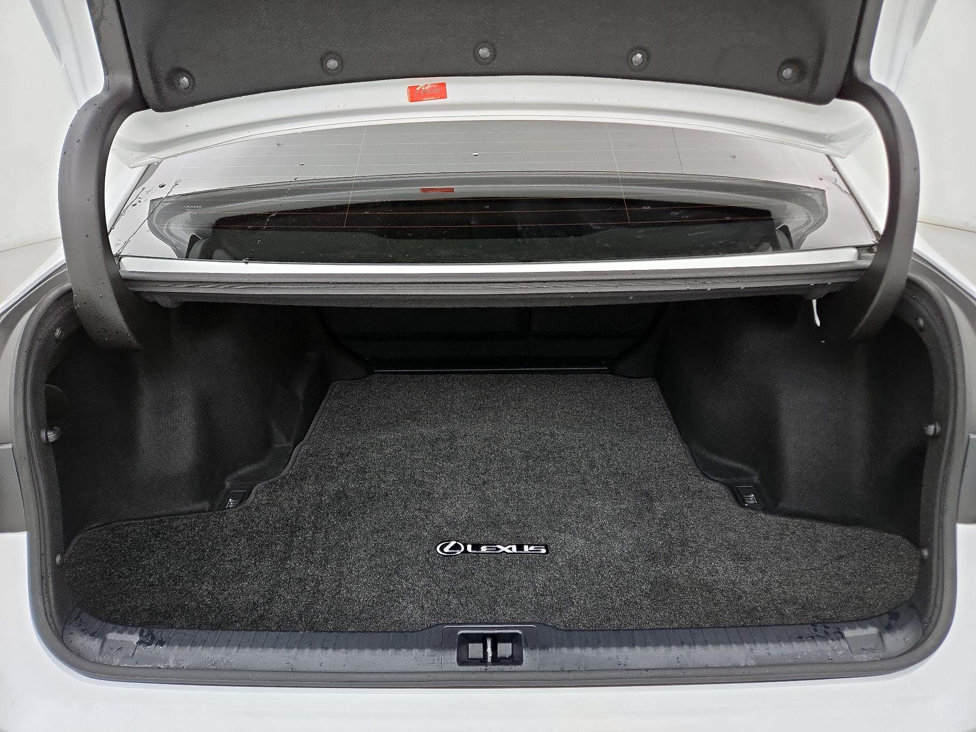 Thumbnail: 2025 Lexus IS - 20