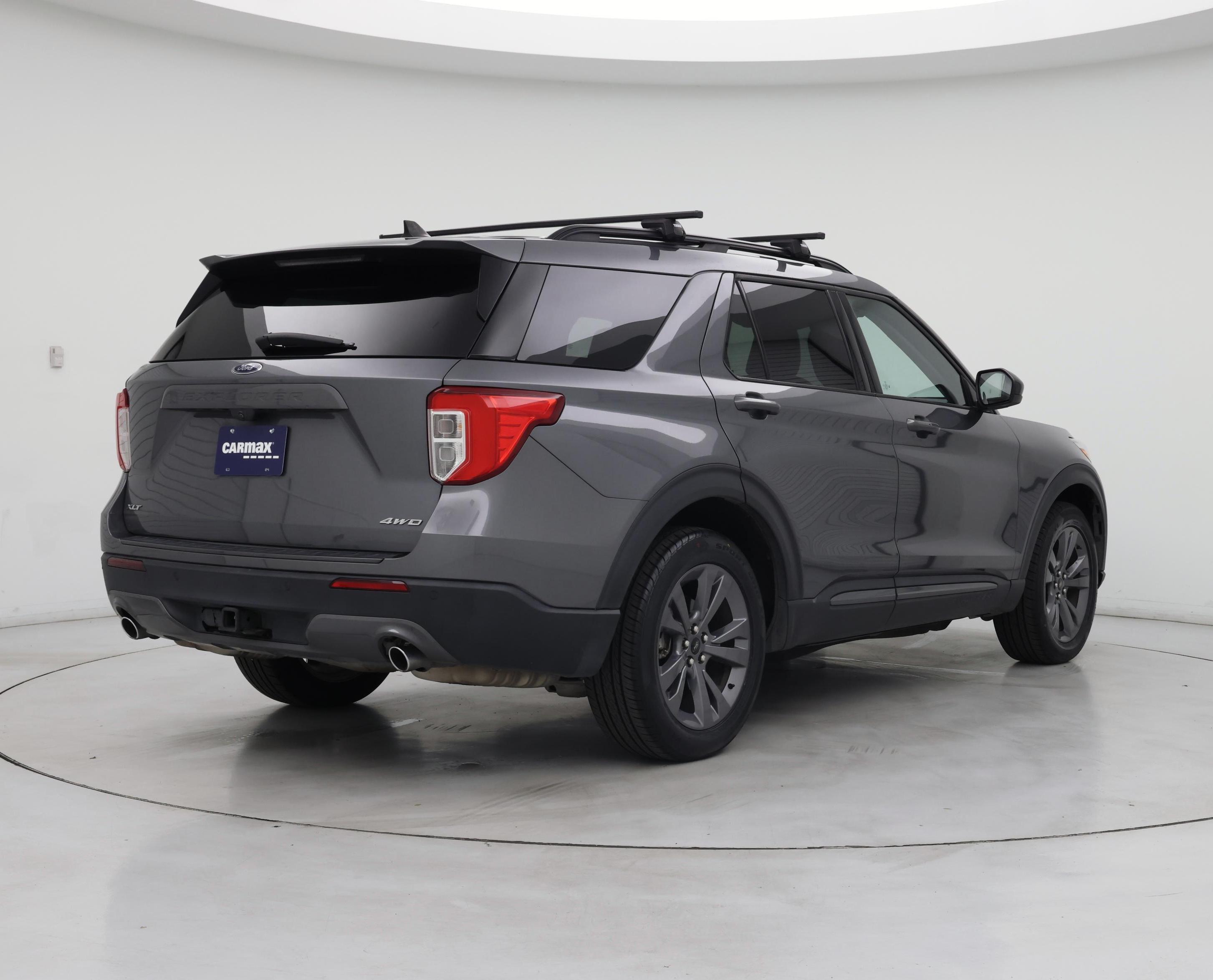 Thumbnail: 2022 Ford Explorer - 8