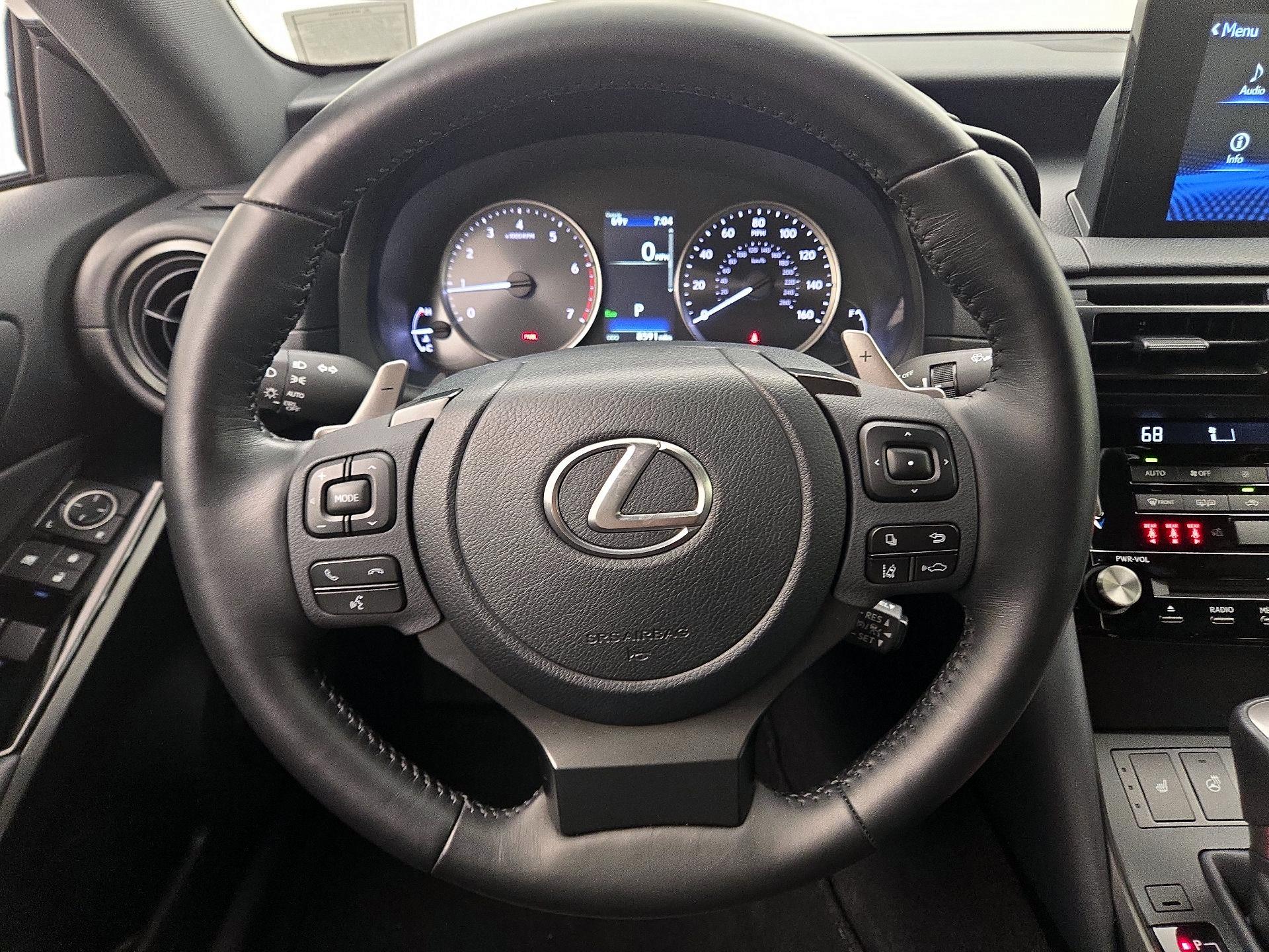 Thumbnail: 2025 Lexus IS - 10