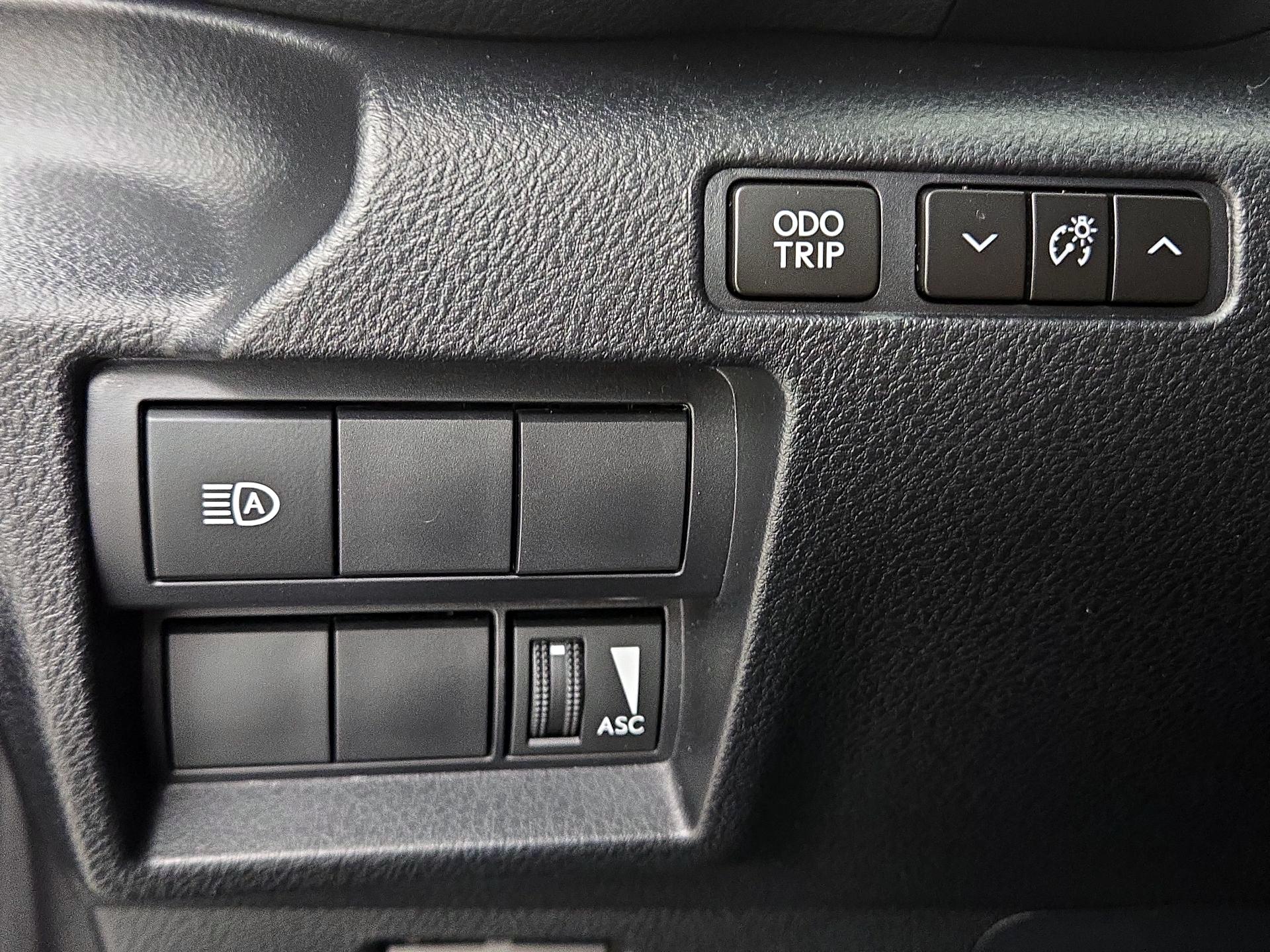 Thumbnail: 2025 Lexus IS - 13