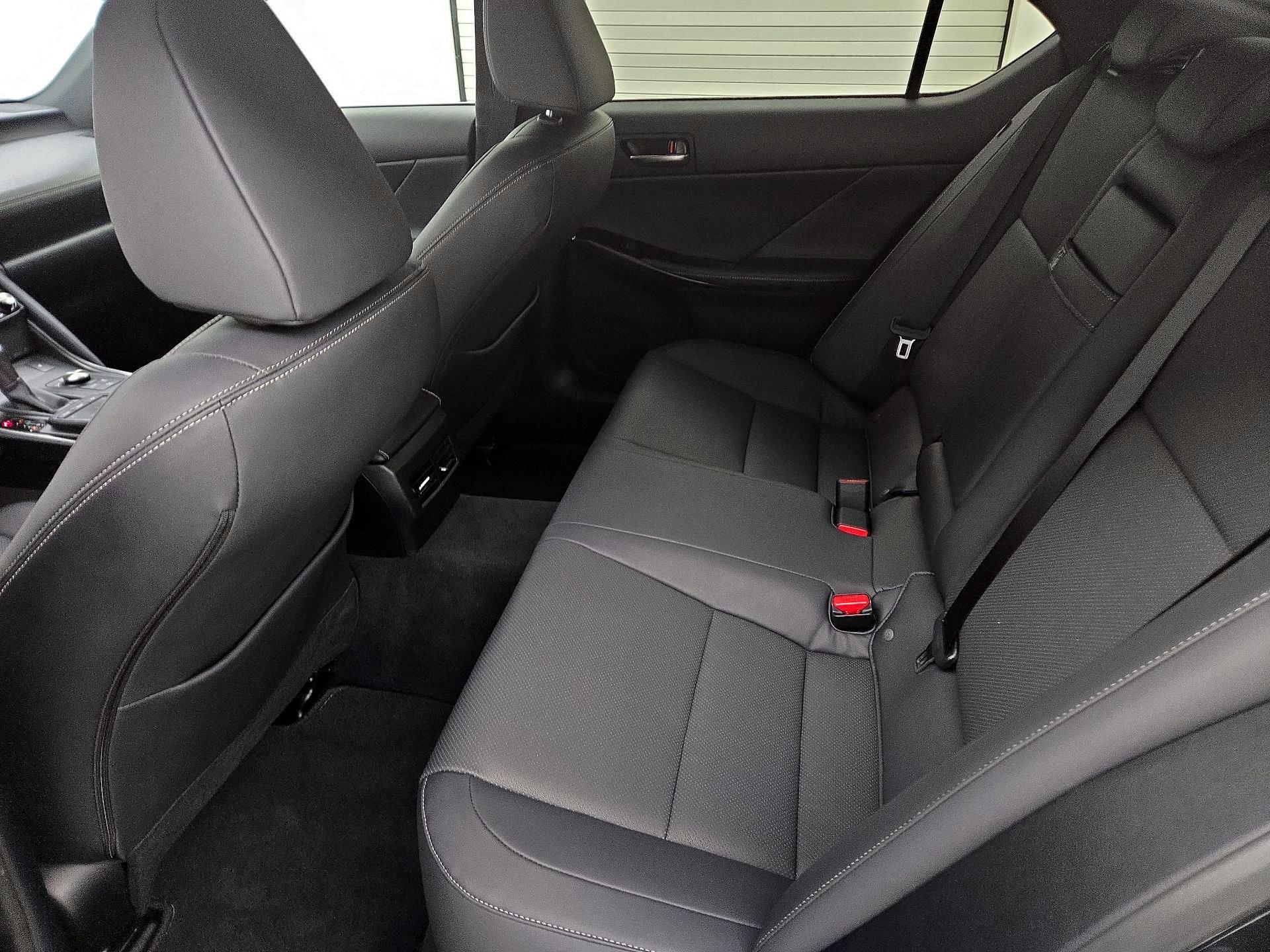 Thumbnail: 2025 Lexus IS - 19