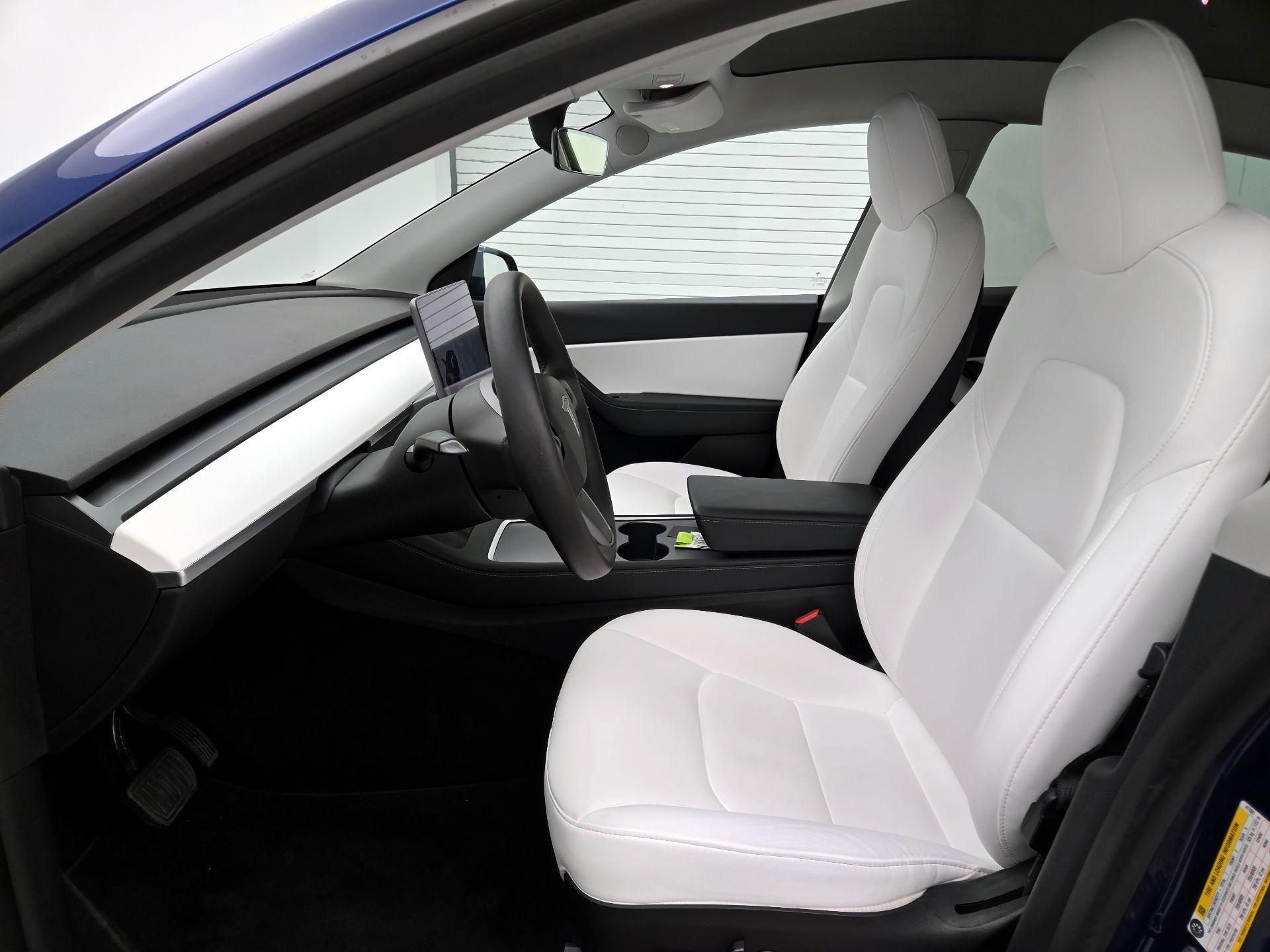 Thumbnail: 2022 Tesla Model Y - 11