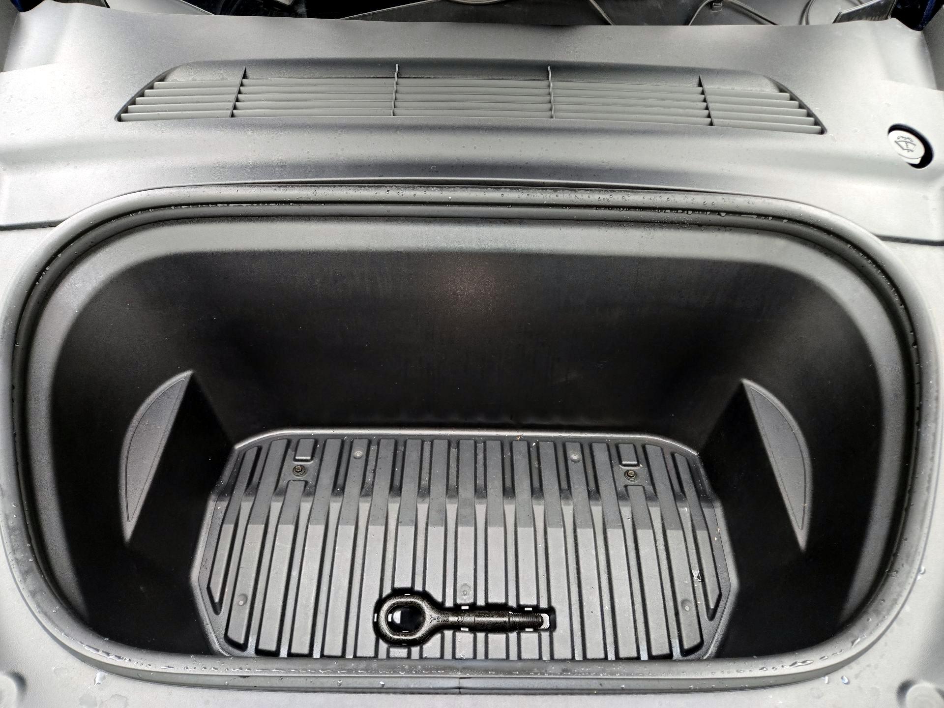 Thumbnail: 2022 Tesla Model Y - 20