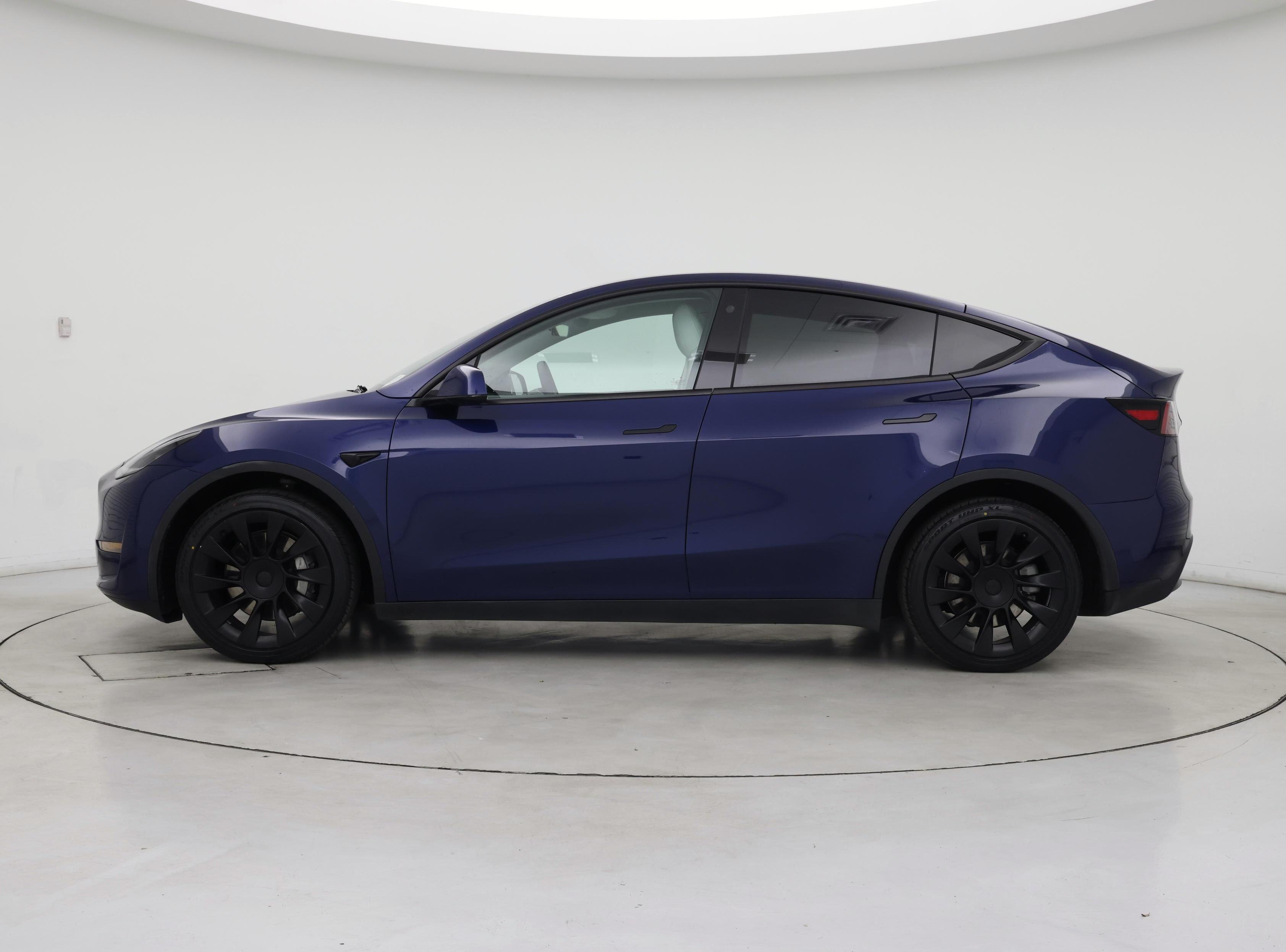 Thumbnail: 2022 Tesla Model Y - 3
