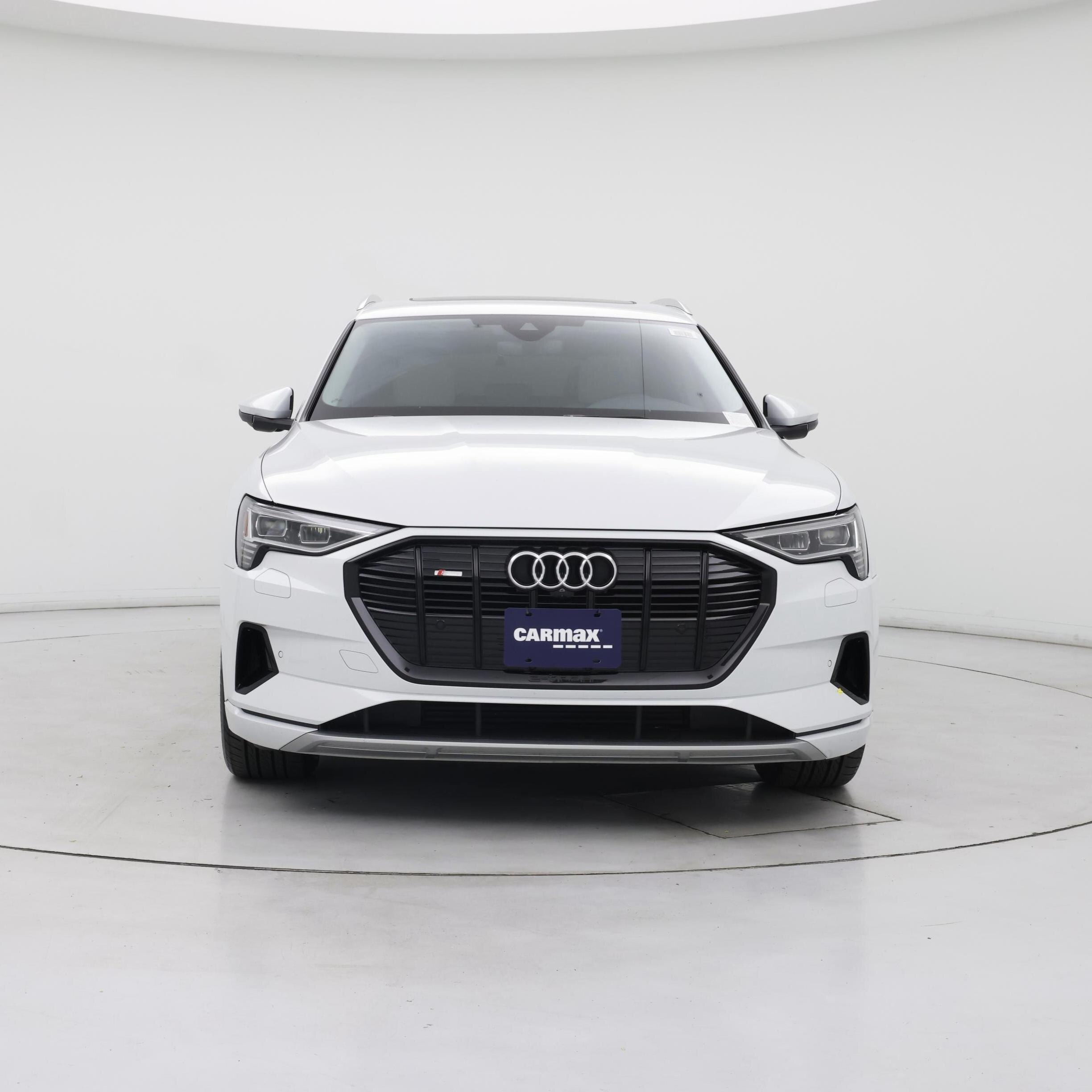 Thumbnail: 2022 Audi e-tron - 5