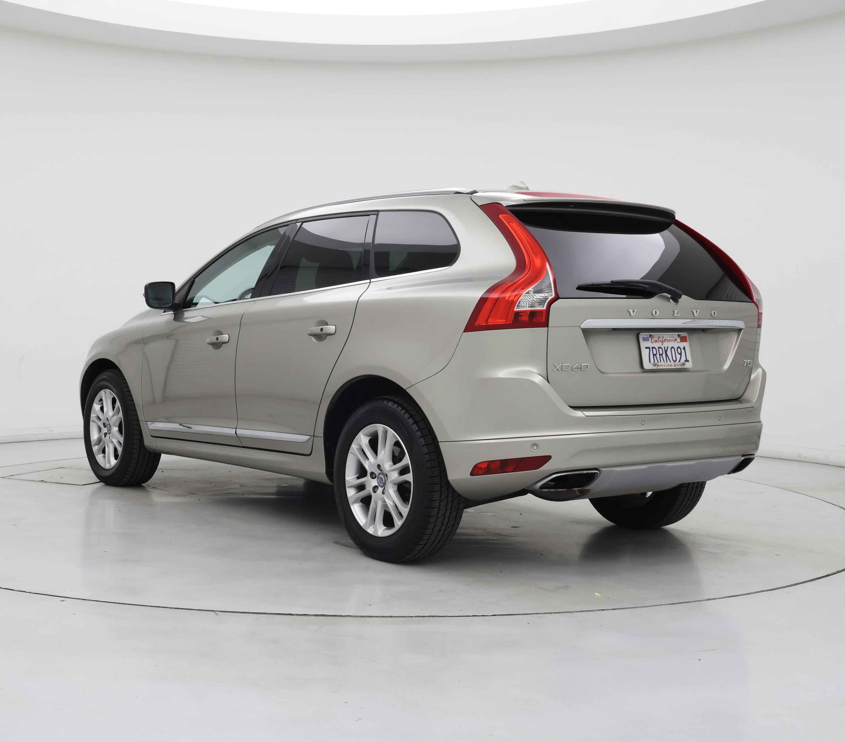 Thumbnail: 2016 Volvo XC60 - 2