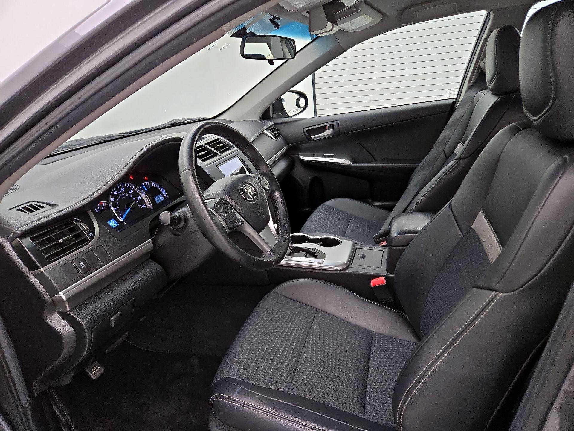 Thumbnail: 2014 Toyota Camry - 11