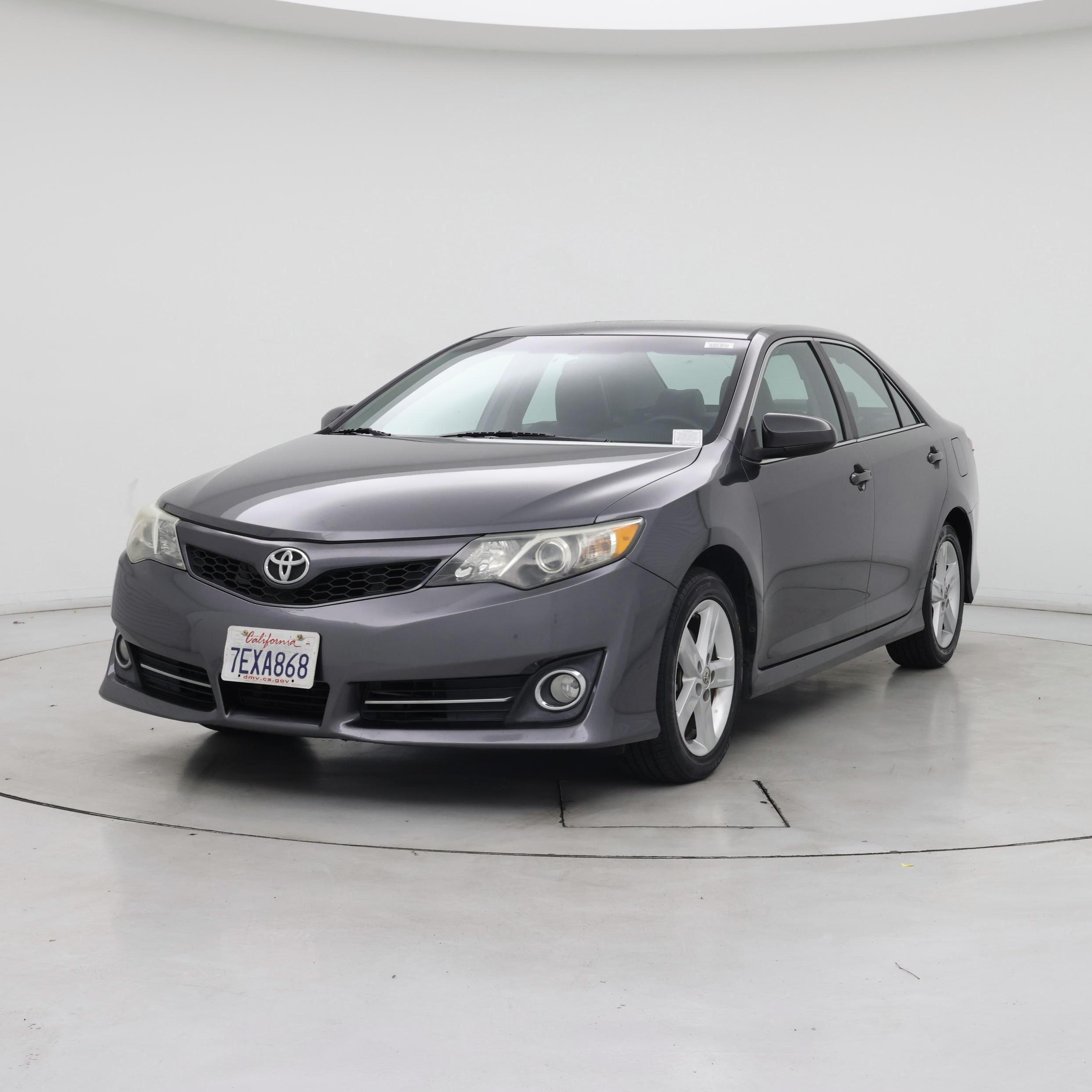 Thumbnail: 2014 Toyota Camry - 4