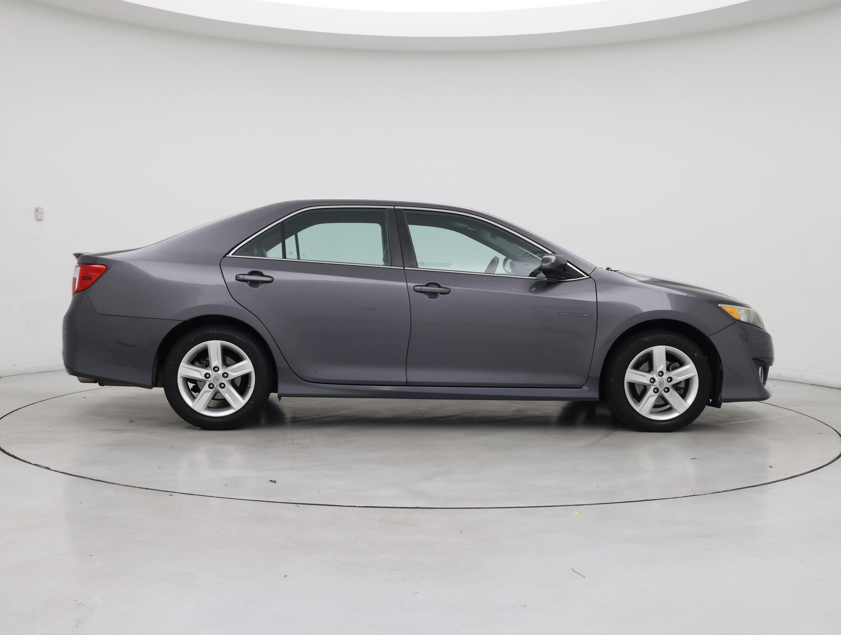 Thumbnail: 2014 Toyota Camry - 7