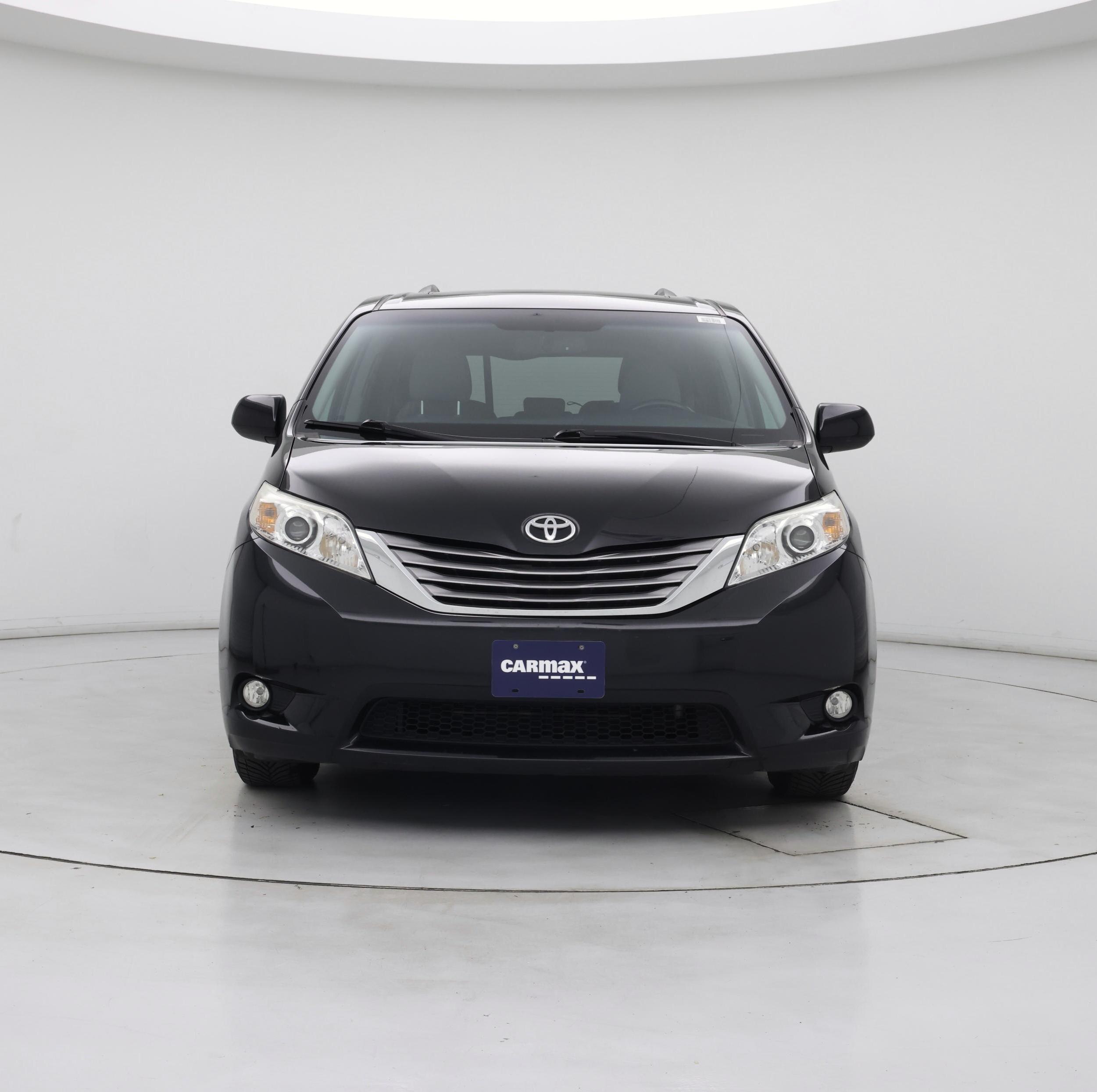 Thumbnail: 2015 Toyota Sienna - 5