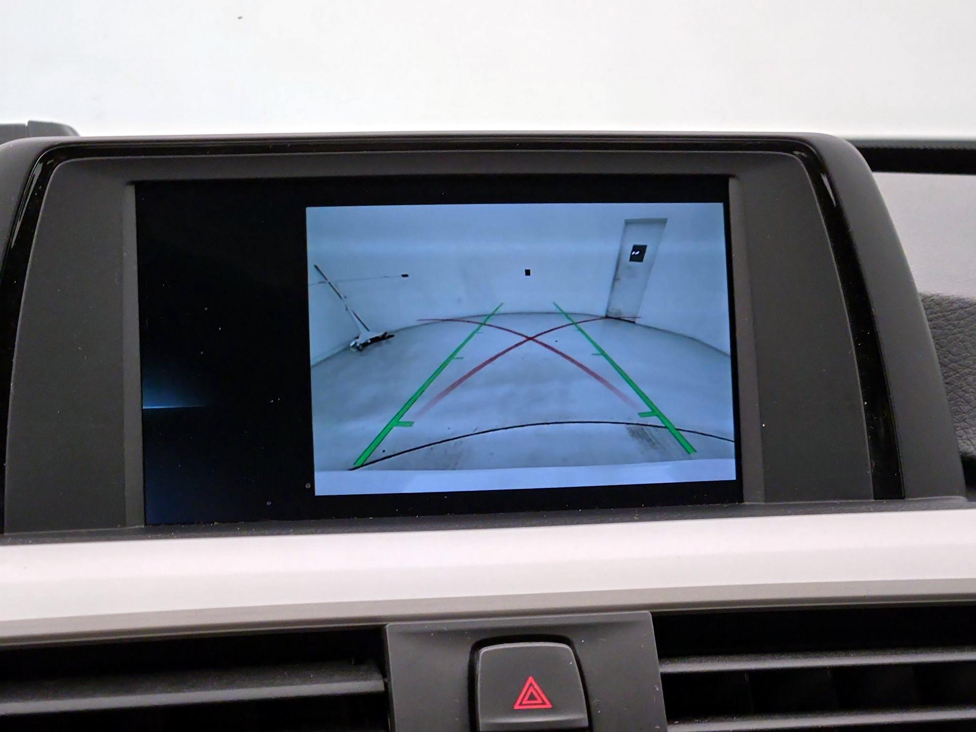 Thumbnail: 2018 BMW 3 Series - 14