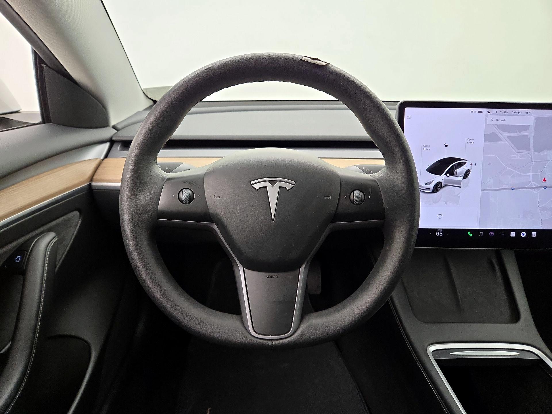 Thumbnail: 2023 Tesla Model 3 - 10