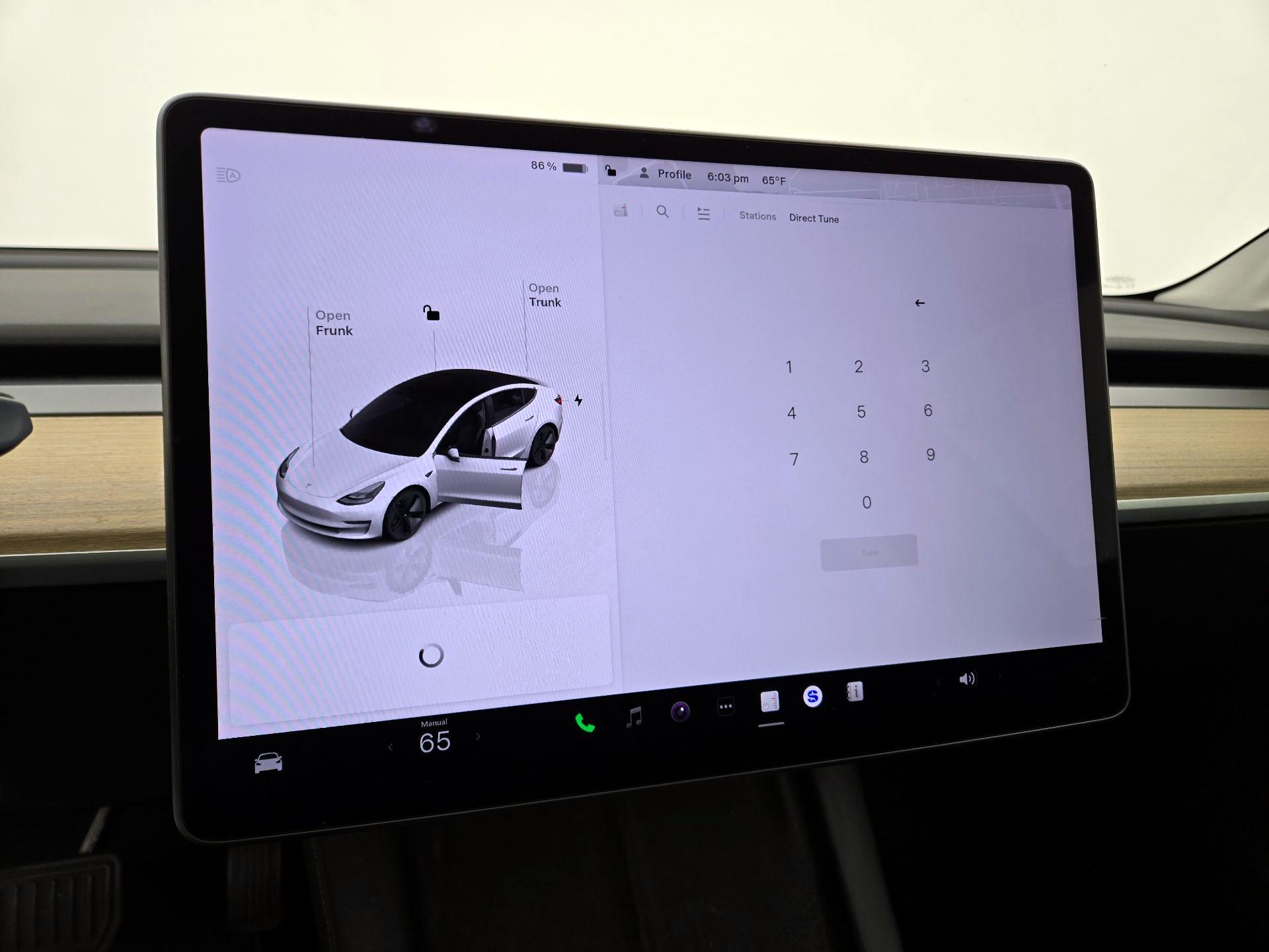 Thumbnail: 2023 Tesla Model 3 - 15