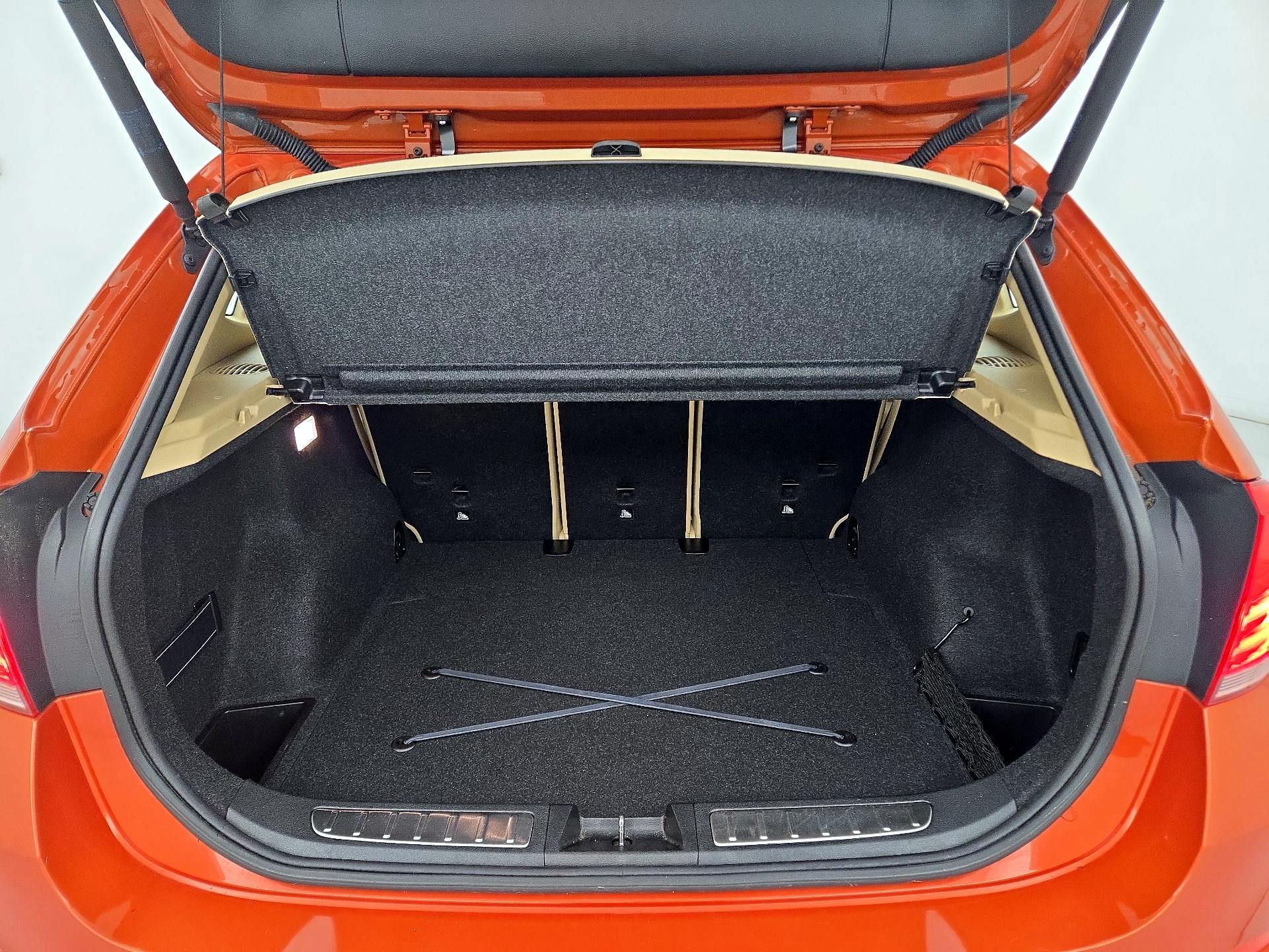 Thumbnail: 2015 BMW X1 - 19