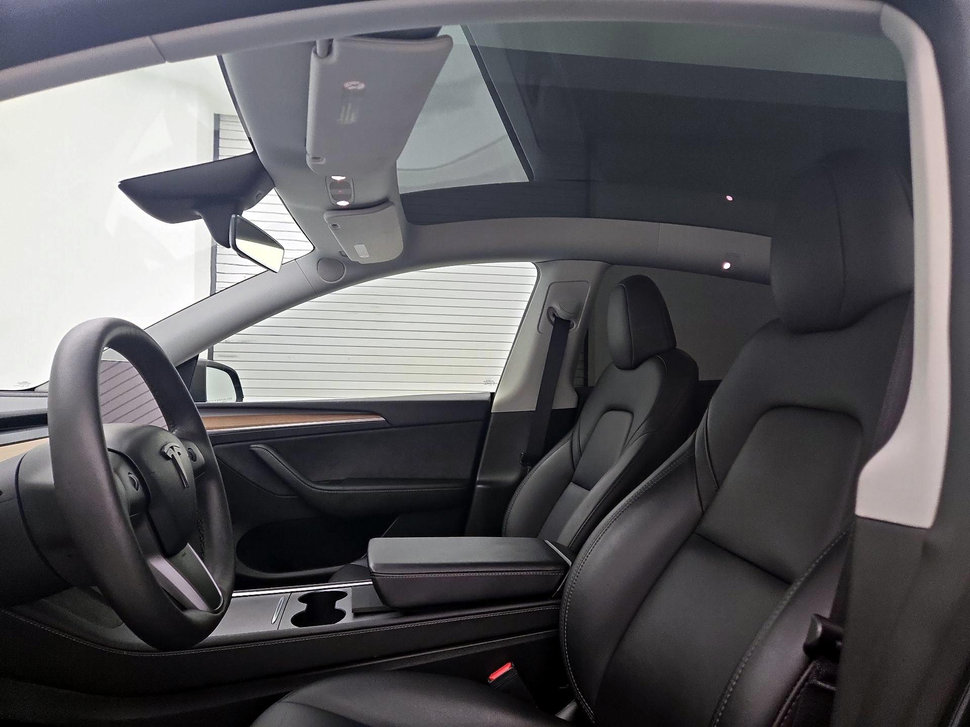 Thumbnail: 2024 Tesla Model Y - 18