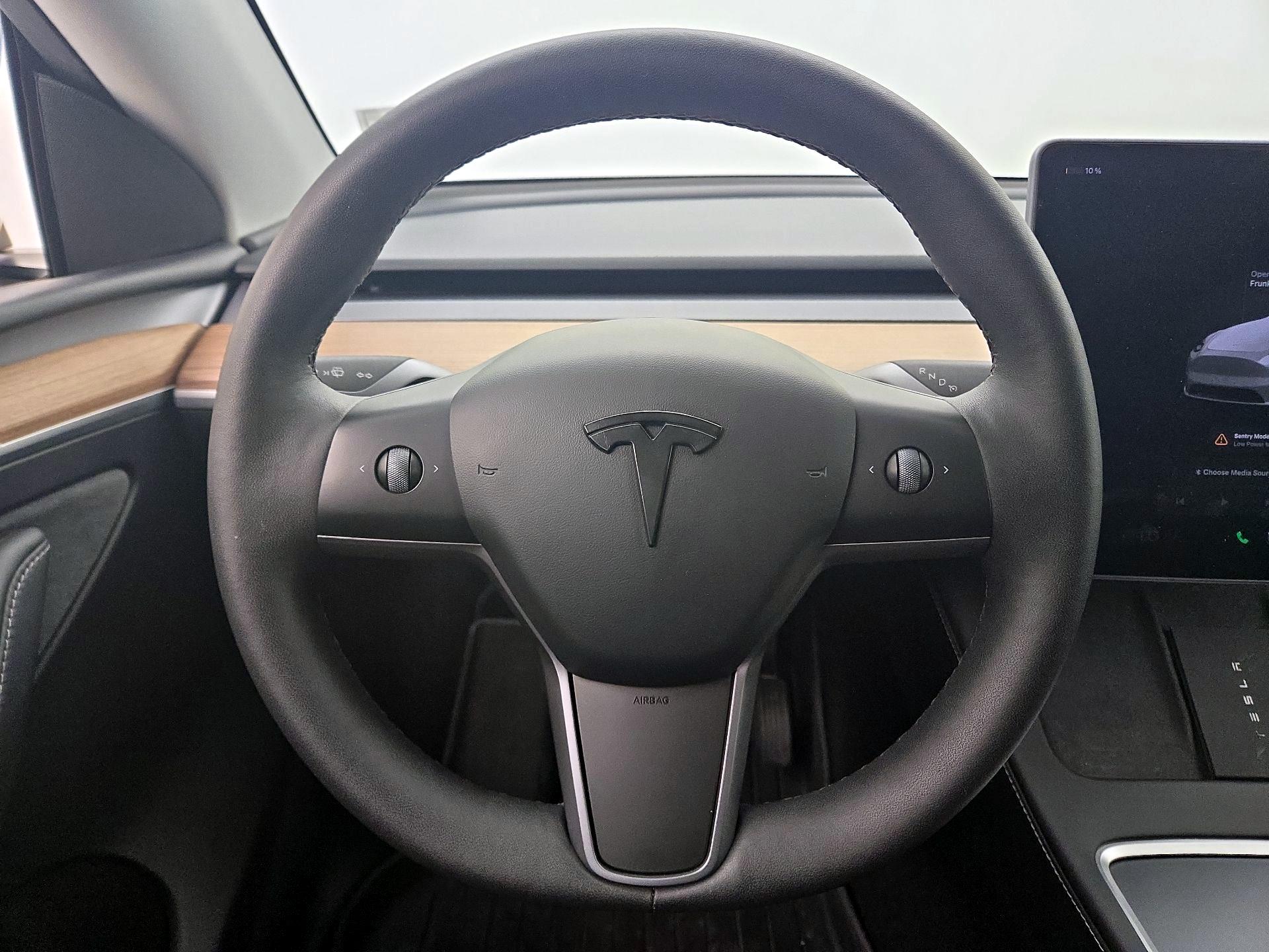 Thumbnail: 2024 Tesla Model Y - 10