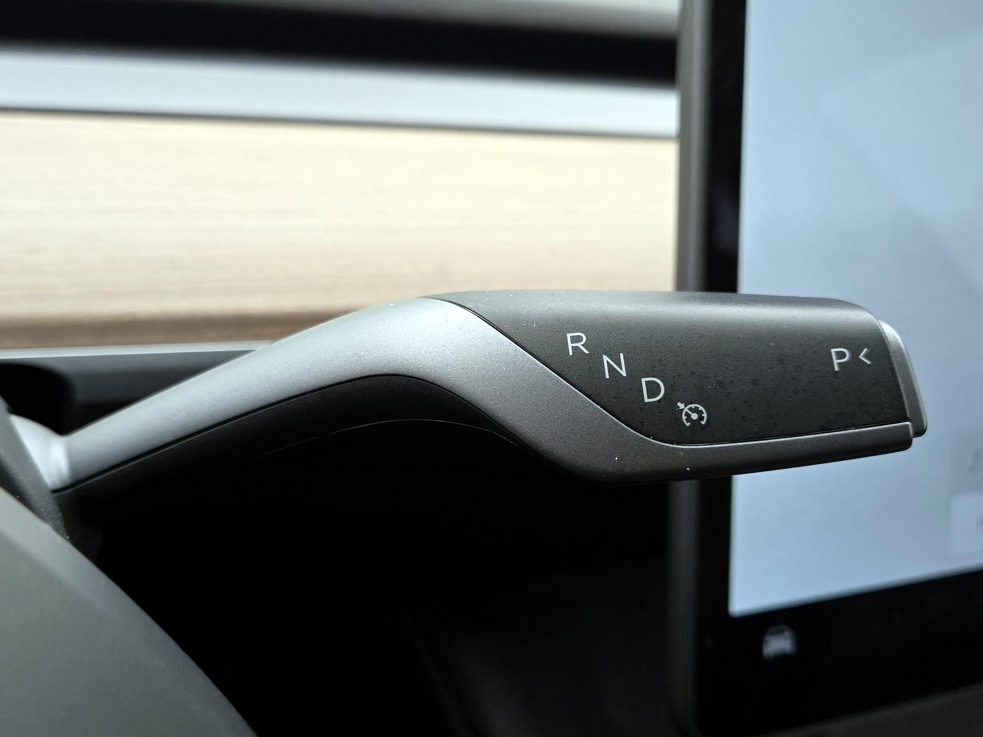 Thumbnail: 2023 Tesla Model 3 - 17