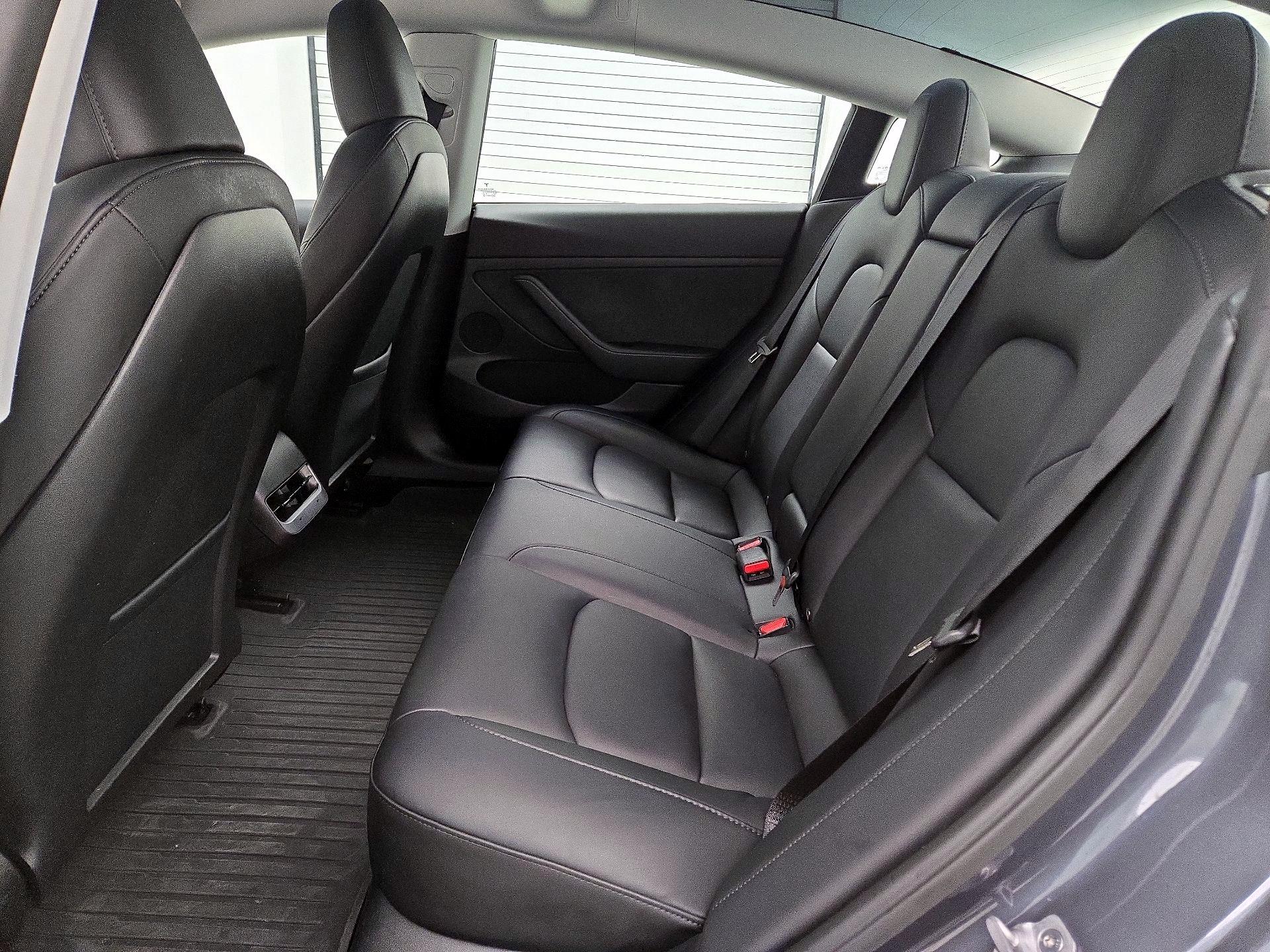 Thumbnail: 2023 Tesla Model 3 - 18