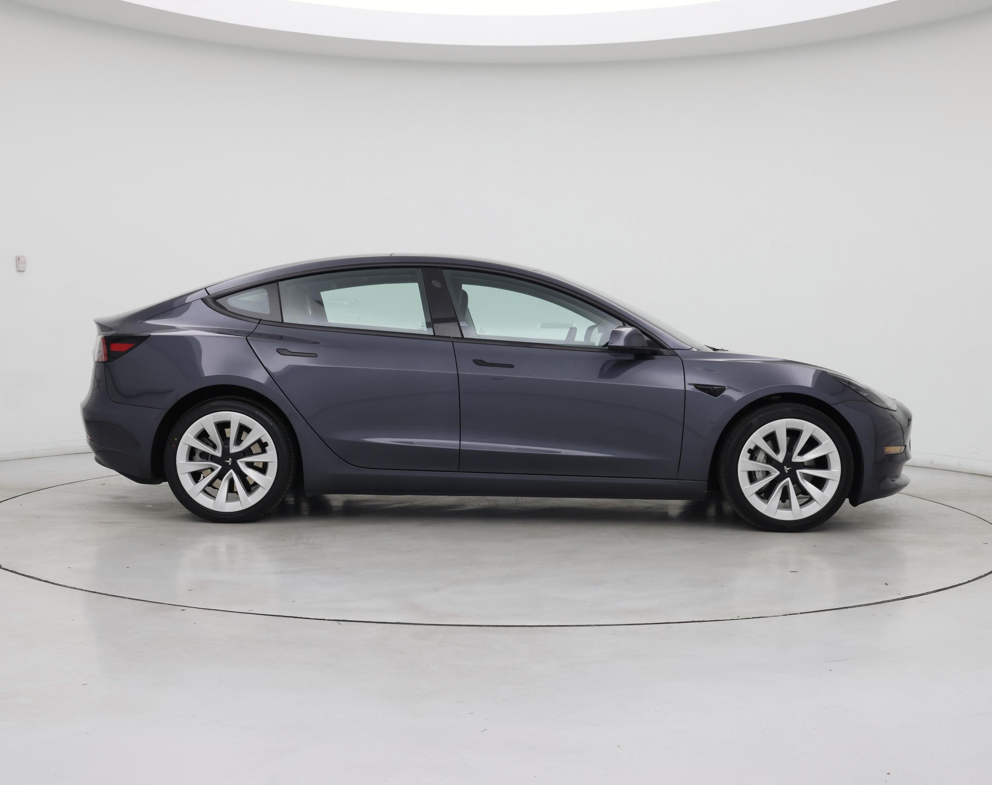 Thumbnail: 2023 Tesla Model 3 - 7