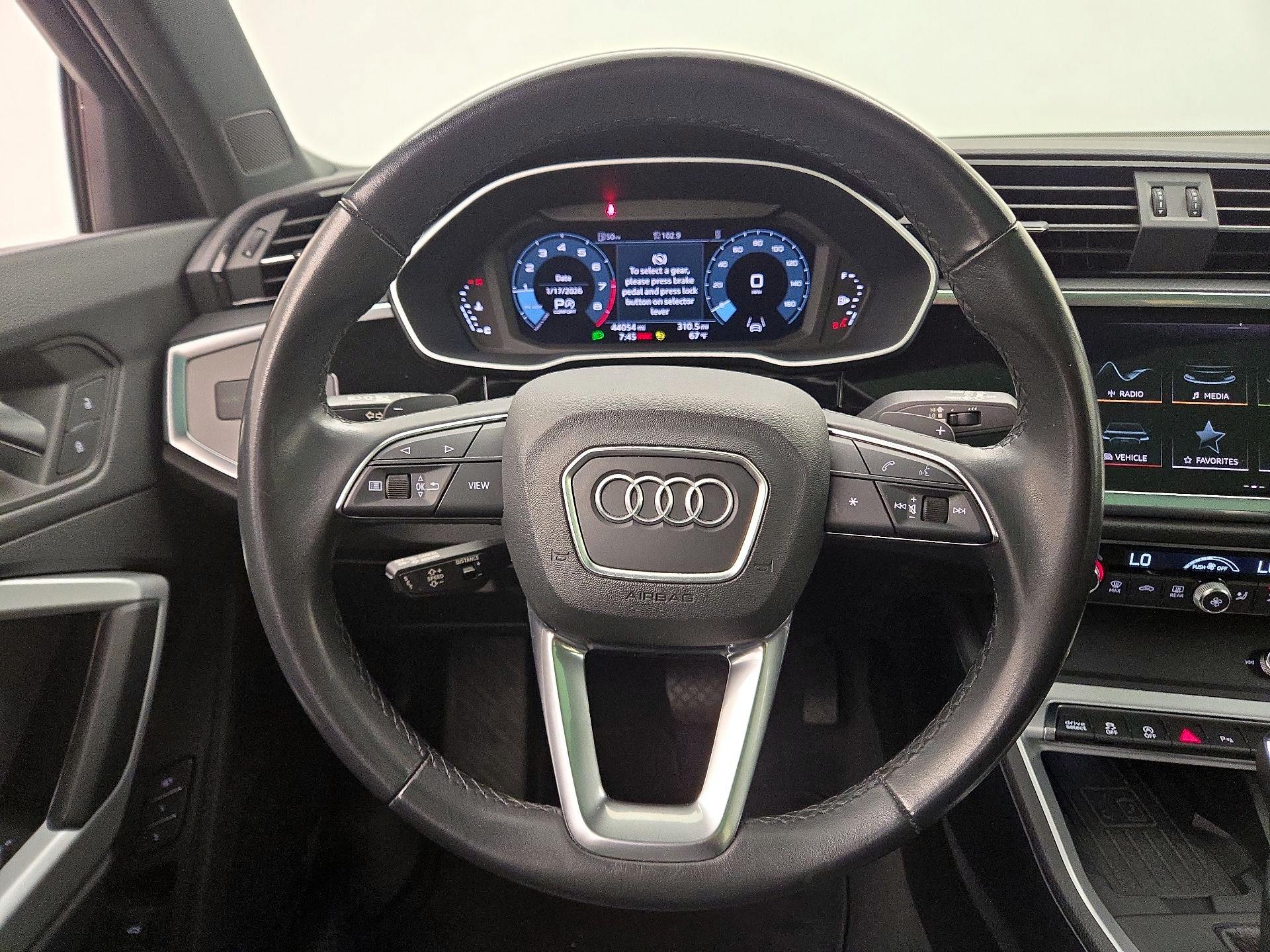 Thumbnail: 2024 Audi Q3 - 10