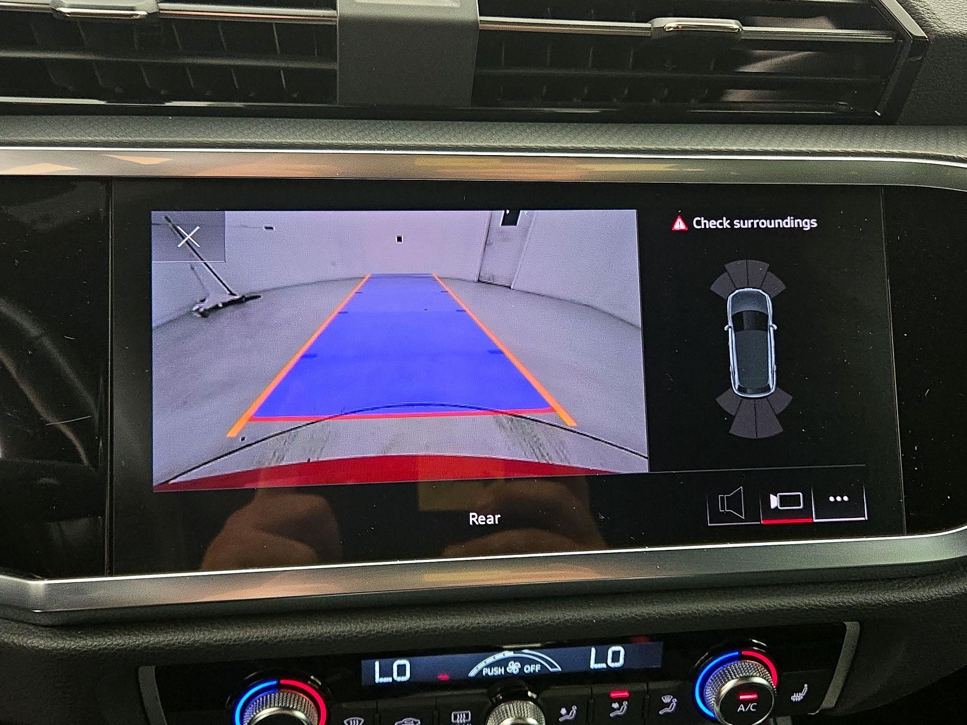 Thumbnail: 2024 Audi Q3 - 14