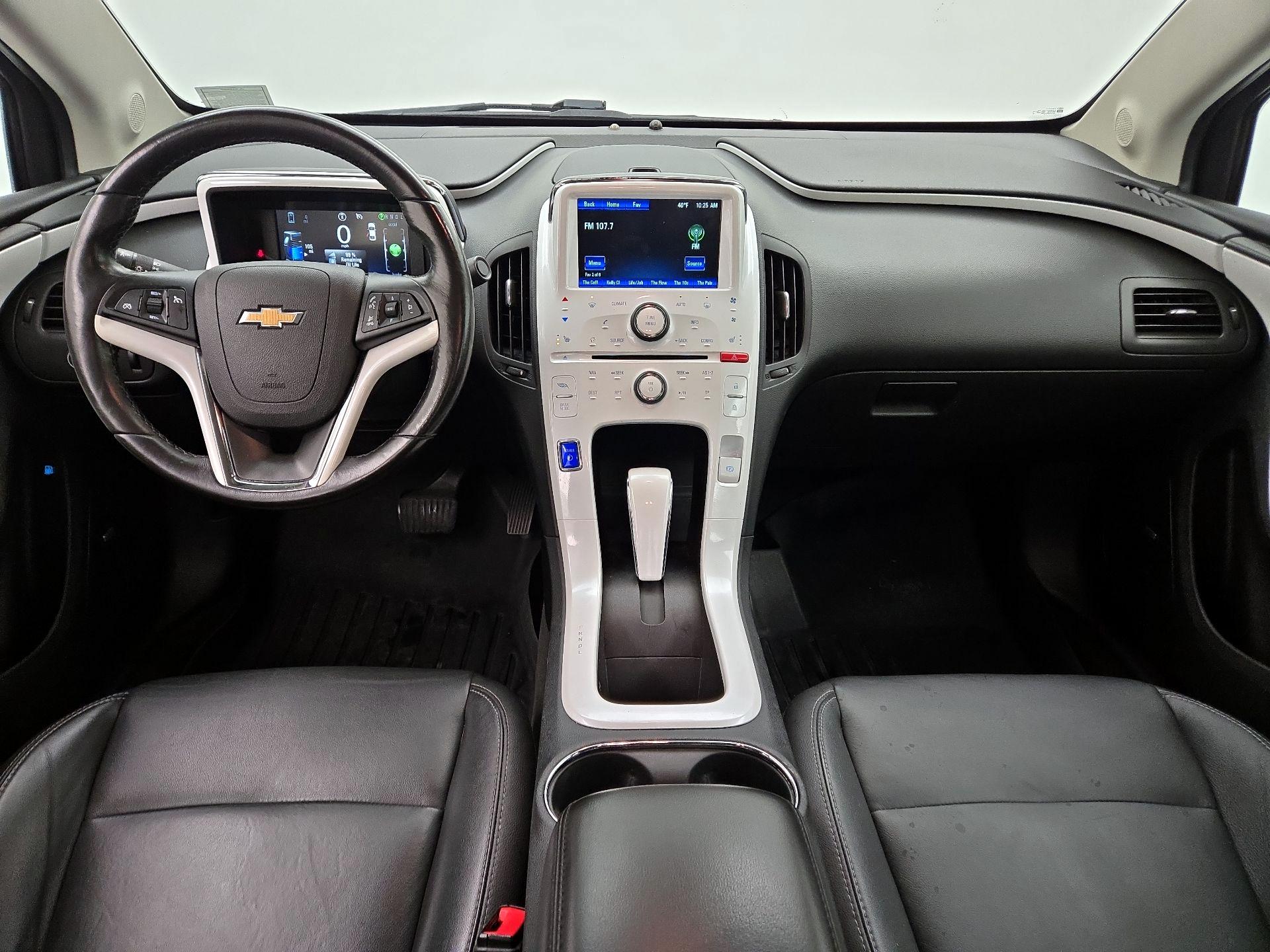 Thumbnail: 2015 Chevrolet Volt - 9