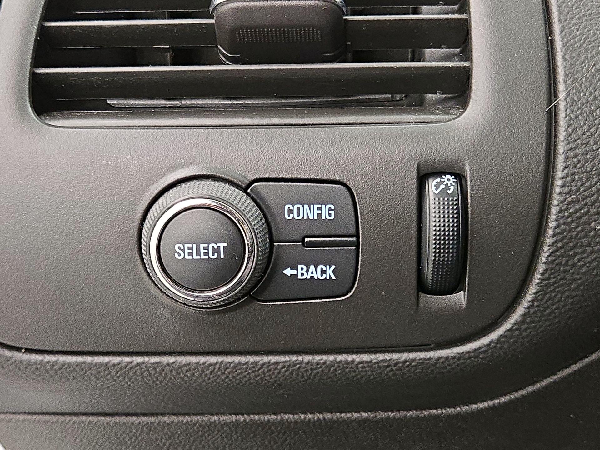 Thumbnail: 2015 Chevrolet Volt - 13