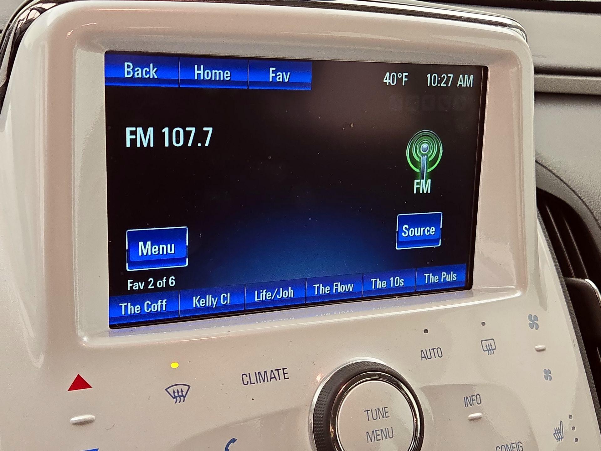 Thumbnail: 2015 Chevrolet Volt - 15