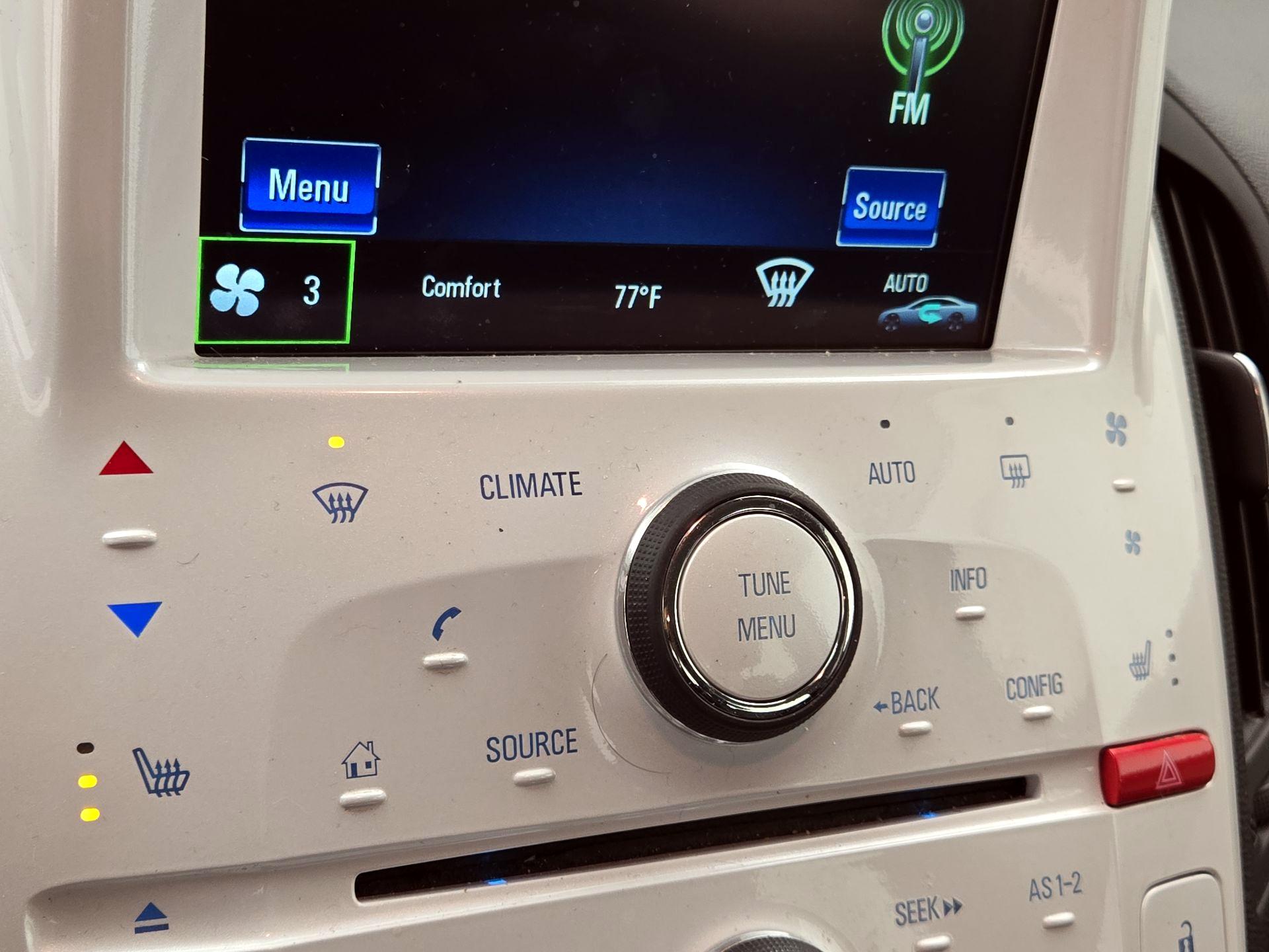 Thumbnail: 2015 Chevrolet Volt - 16