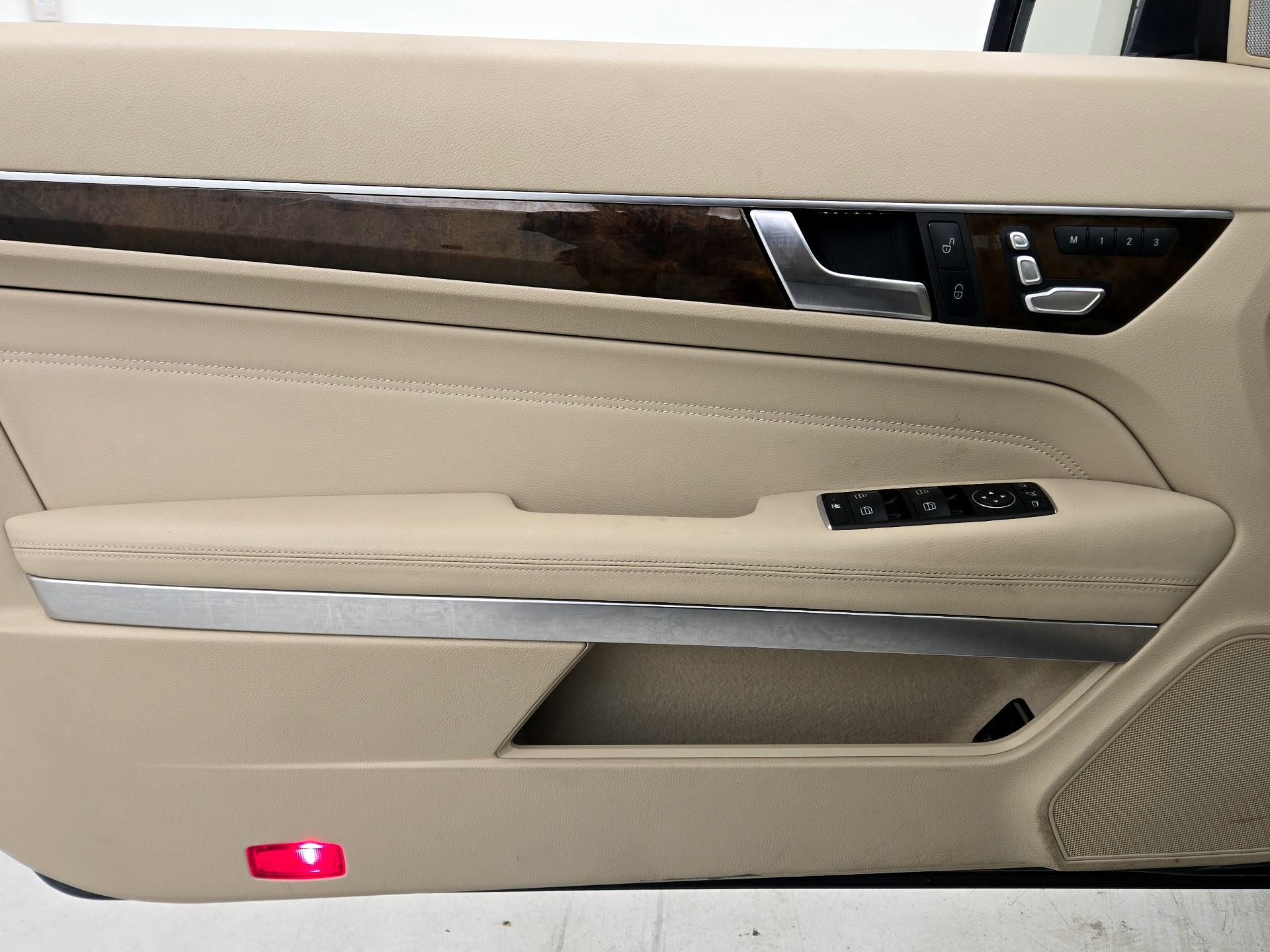 Thumbnail: 2015 Mercedes-Benz E-Class - 12