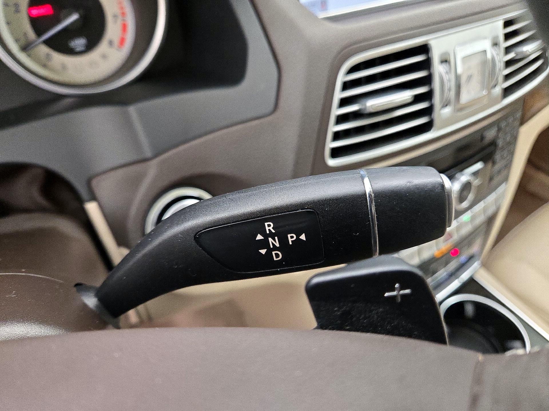 Thumbnail: 2015 Mercedes-Benz E-Class - 18