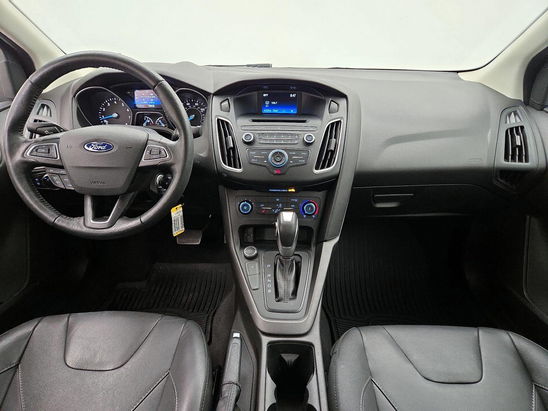 Thumbnail: 2016 Ford Focus - 9