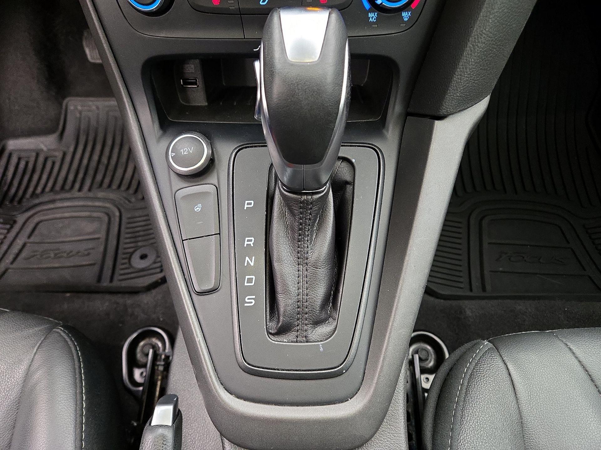 Thumbnail: 2016 Ford Focus - 17