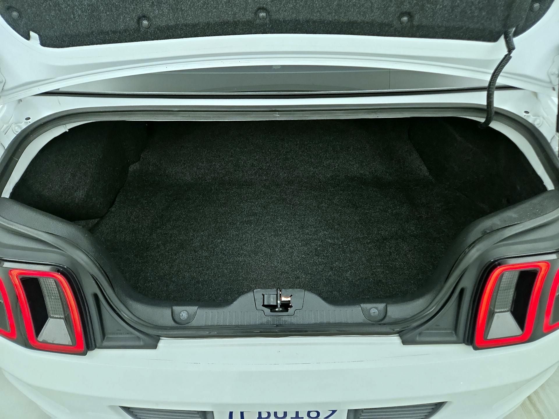 Thumbnail: 2014 Ford Mustang - 17