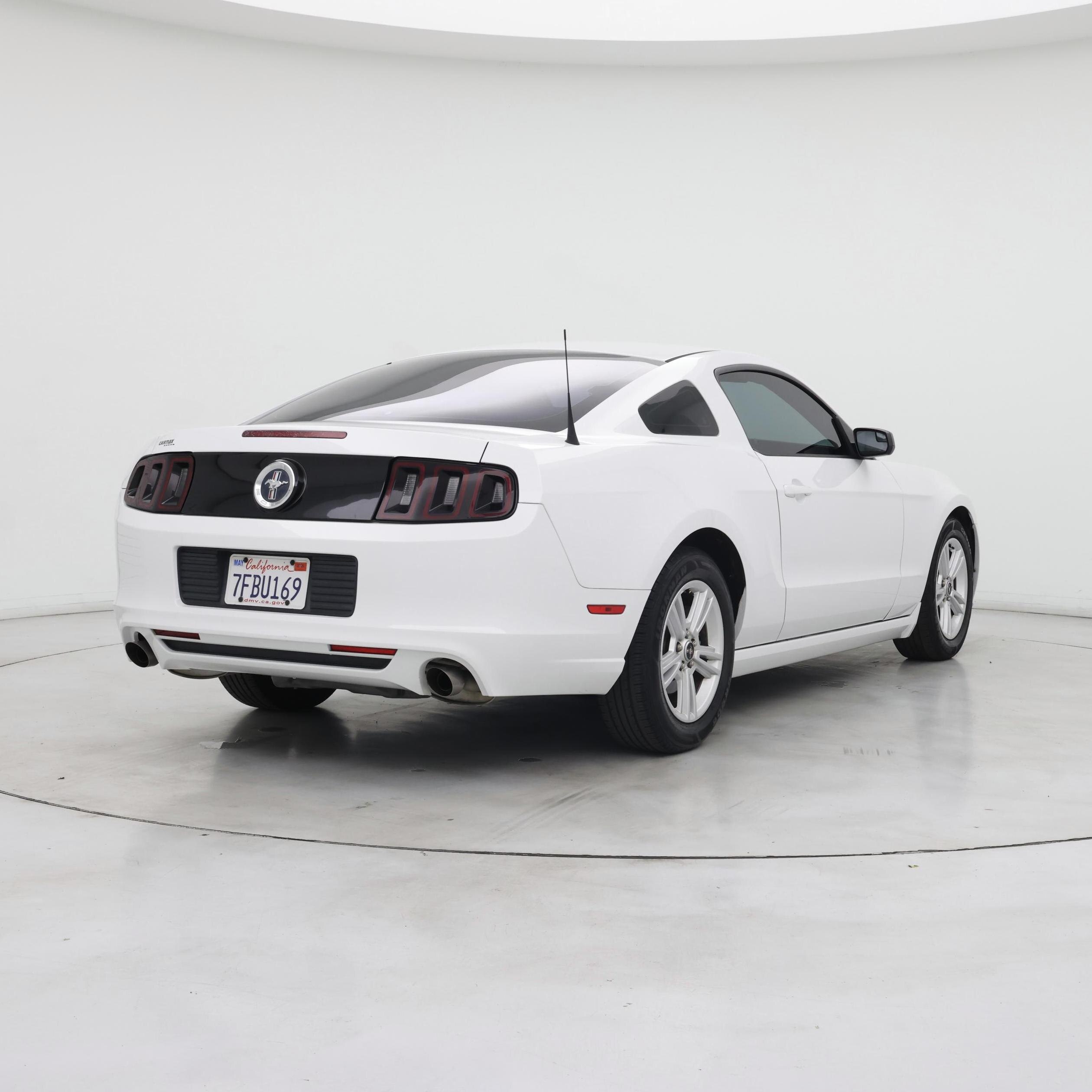 Thumbnail: 2014 Ford Mustang - 8