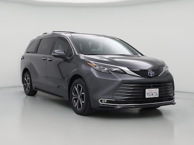 2025 Toyota Sienna Platinum