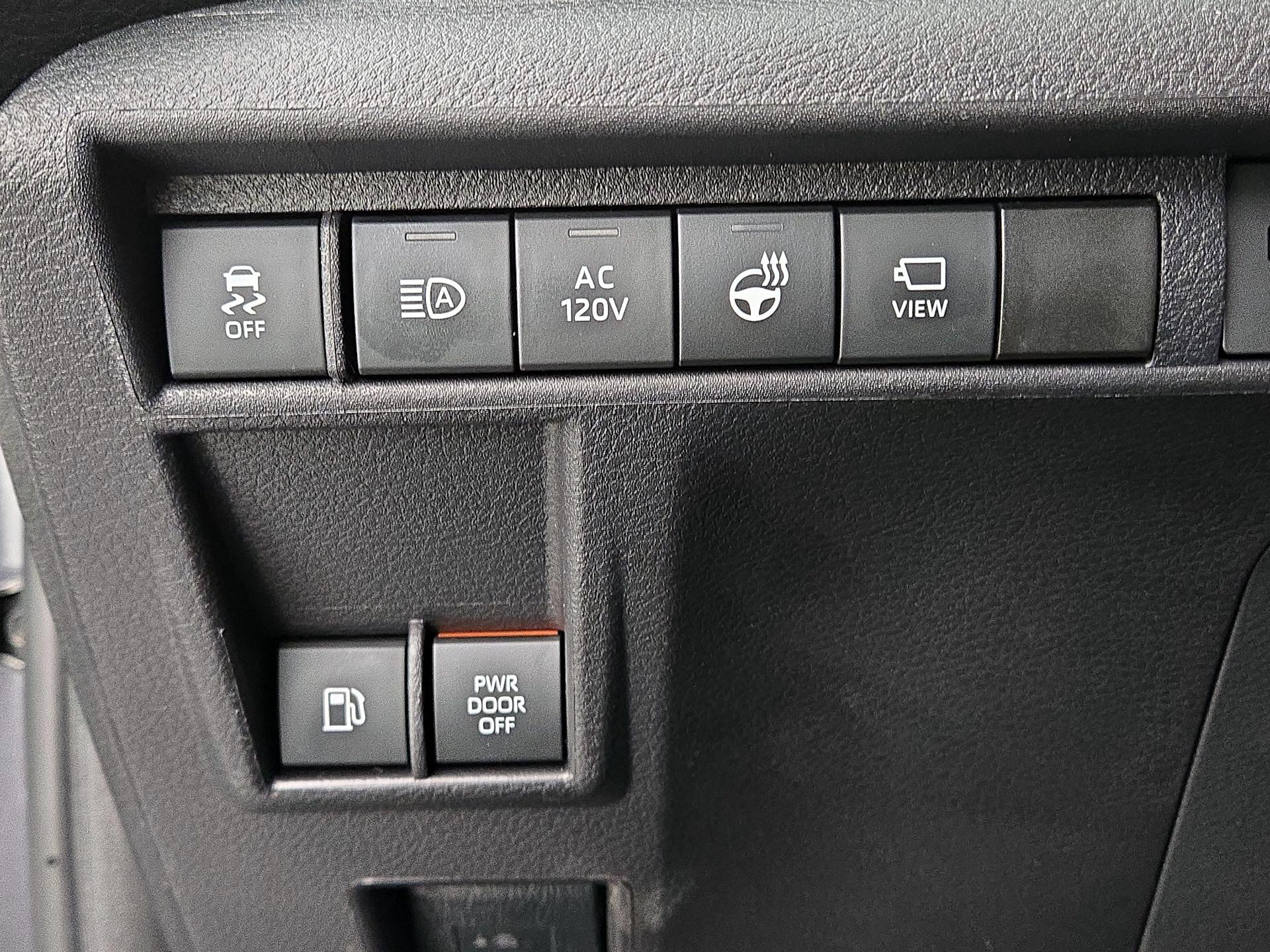 Thumbnail: 2025 Toyota Sienna - 13